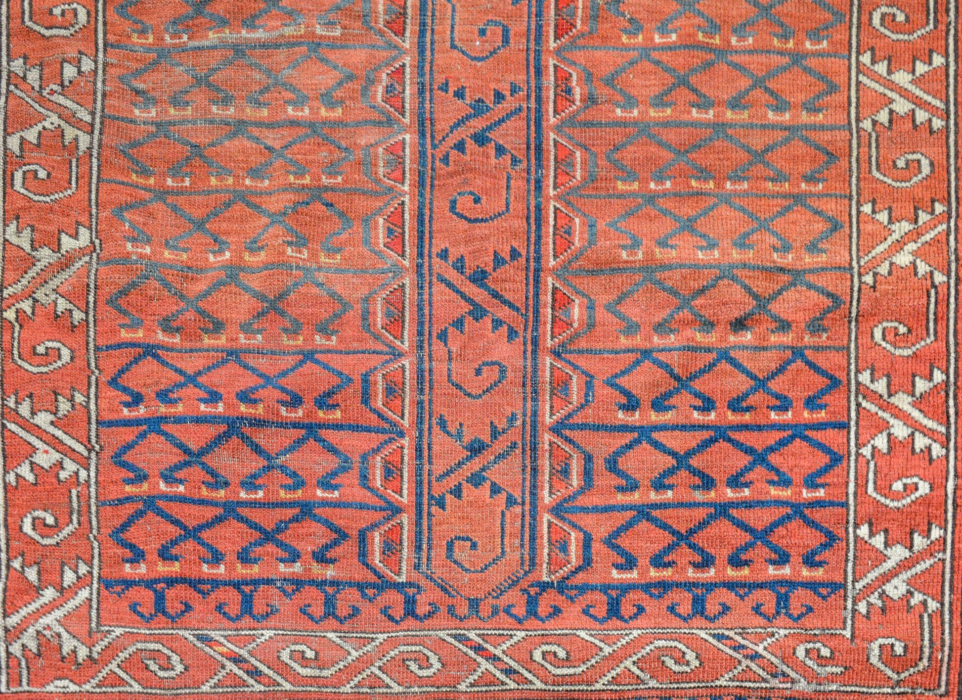 Beautiful Early 20th Century Ersari Turkman rug For Sale