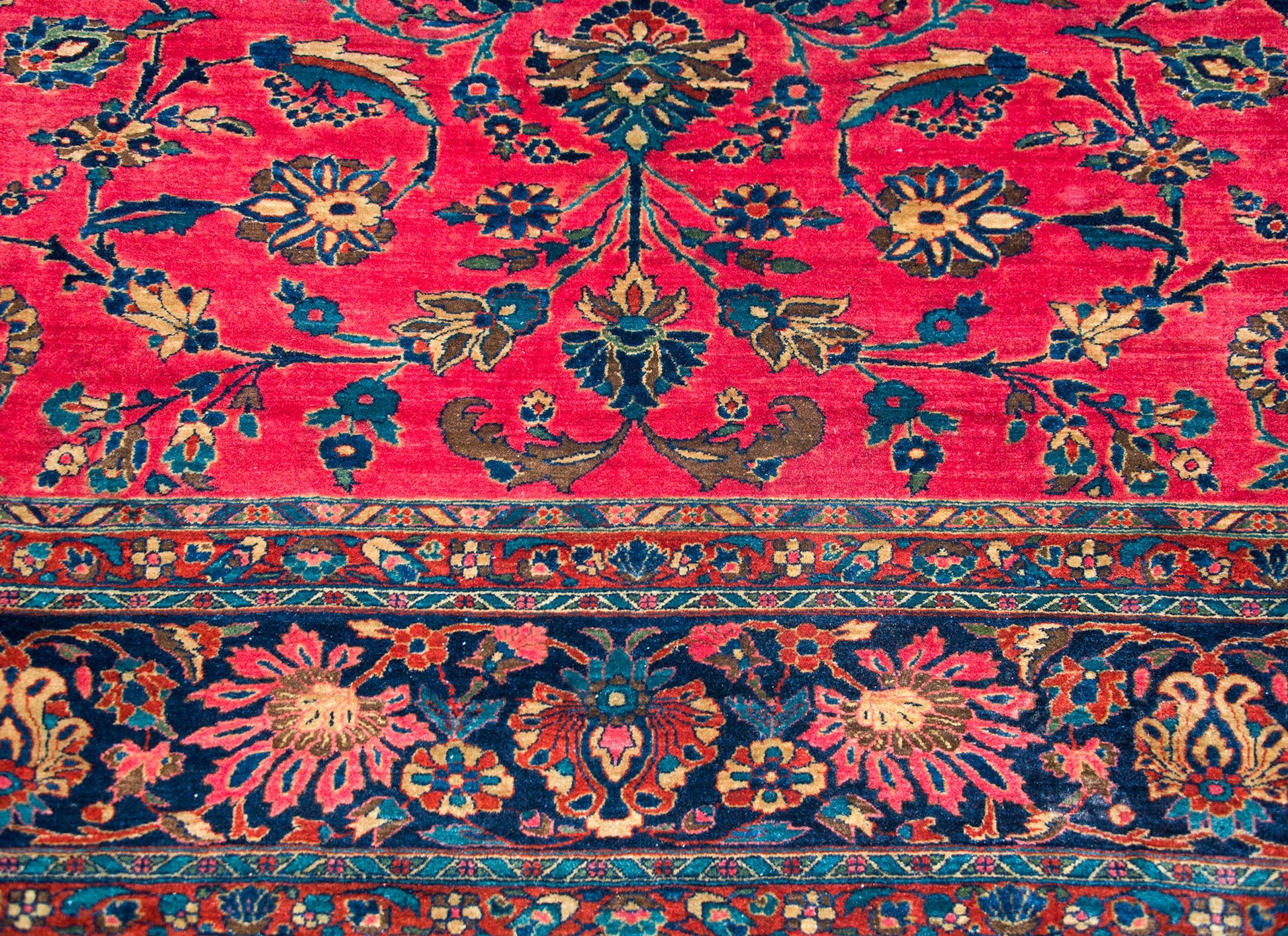 Early 20th Century Persian Sarouk Mahal Rug For Sale