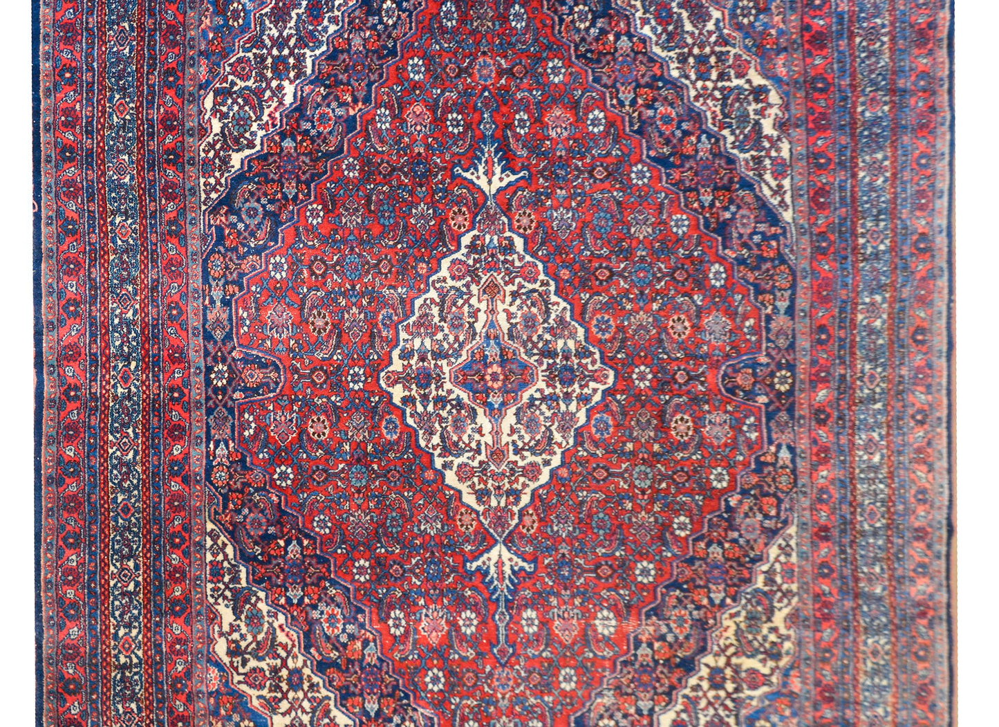 Early 20th Century Persian Bibikabad Rug For Sale