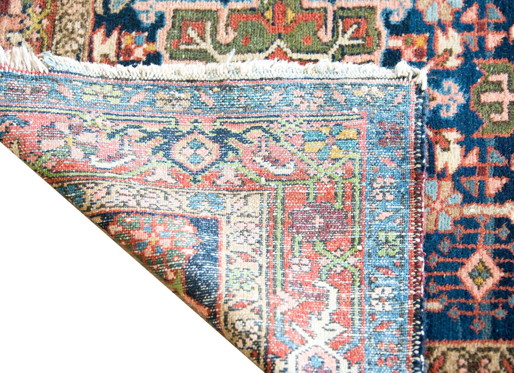Early 20th Century Persian Heriz Rug For Sale