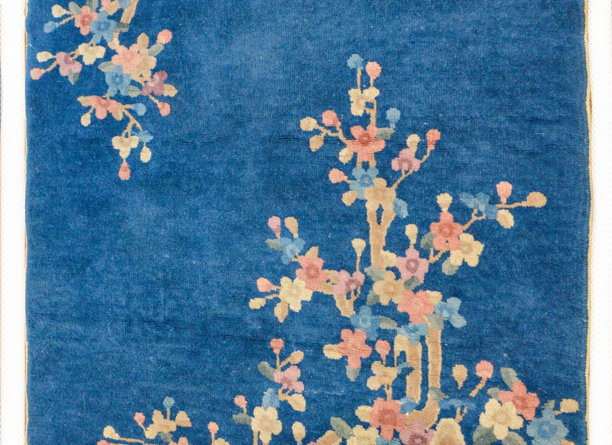 Pair of Early 20th Century Chinese Art Deco Oval Rugs For Sale