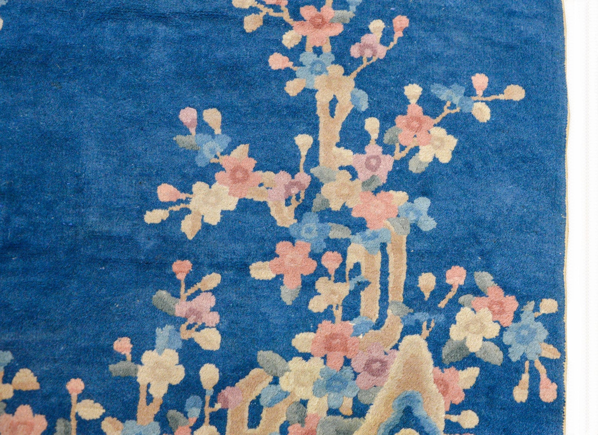 Pair of Early 20th Century Chinese Art Deco Oval Rugs For Sale