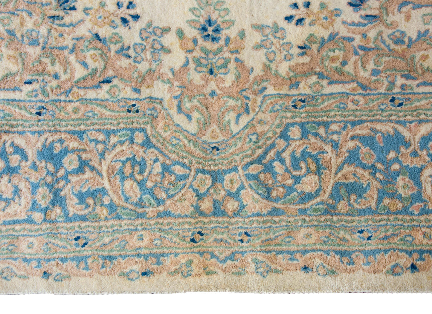 Early 20th Century Persian Kirman Rug For Sale