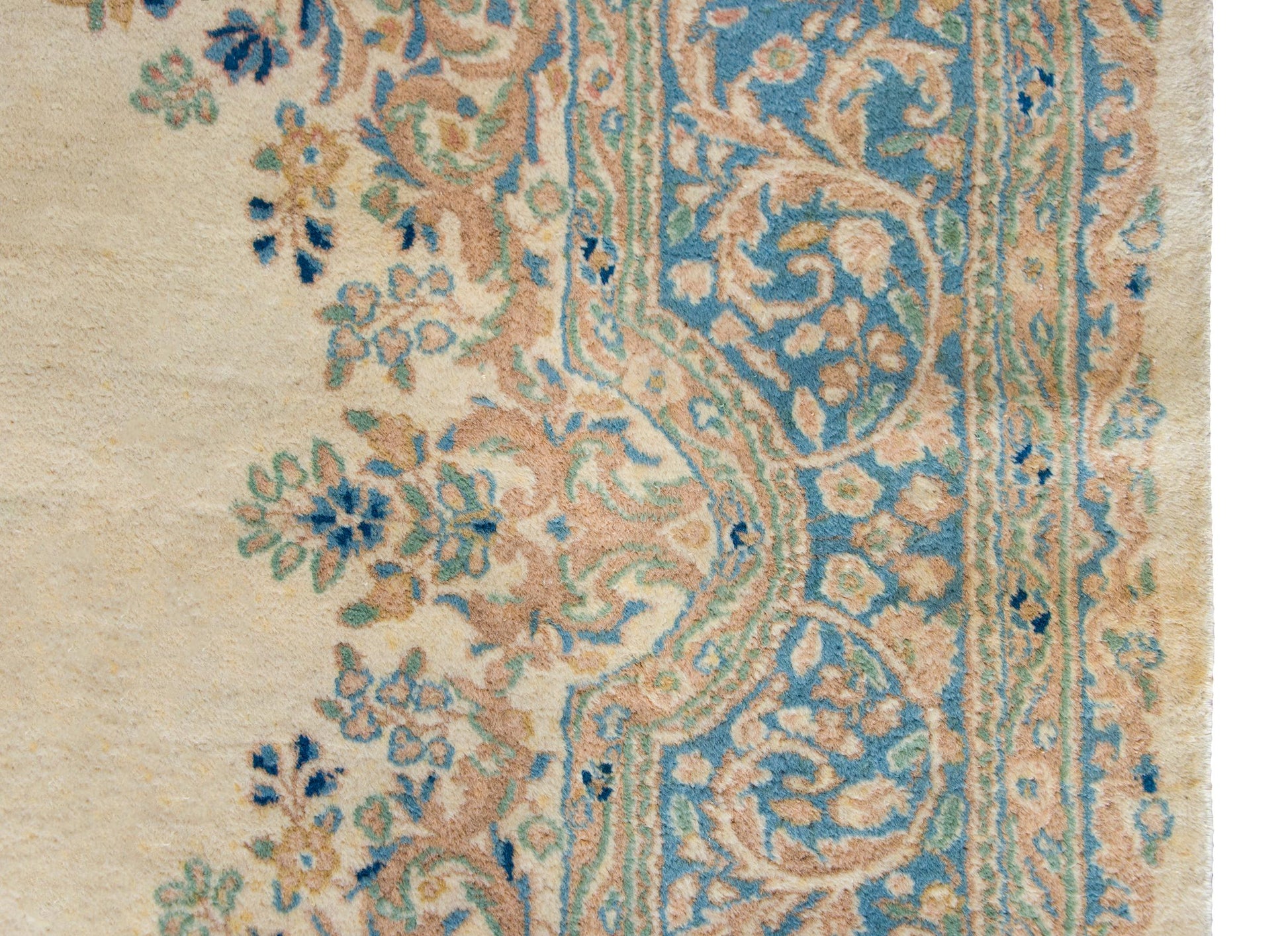 Early 20th Century Persian Kirman Rug For Sale