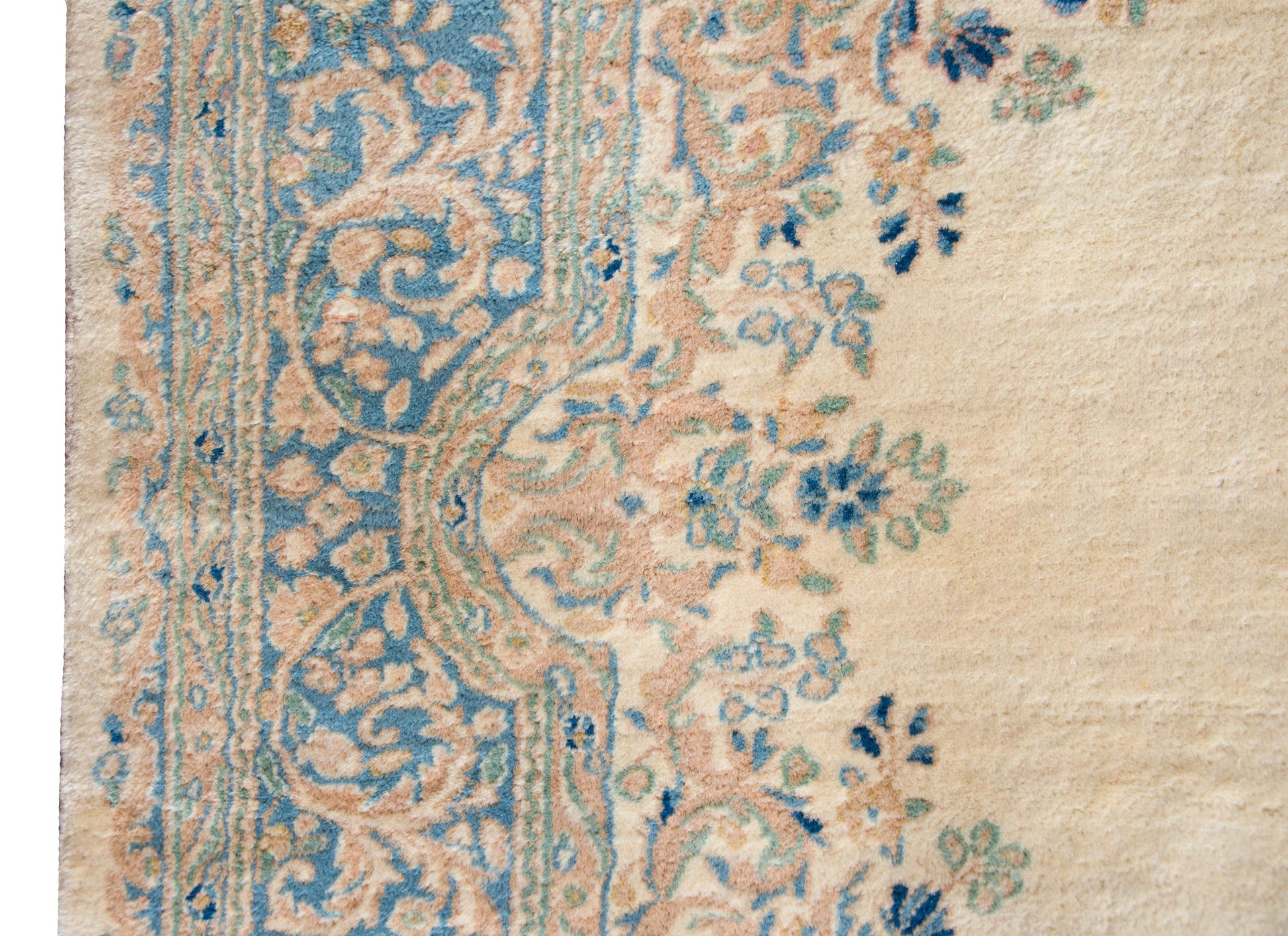 Early 20th Century Persian Kirman Rug For Sale