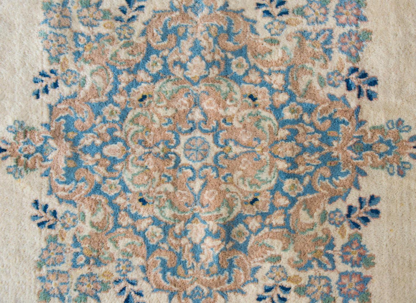 Early 20th Century Persian Kirman Rug For Sale