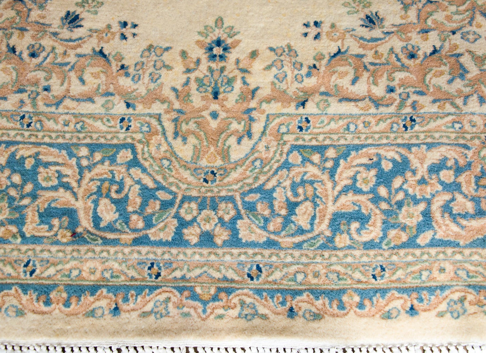 Early 20th Century Persian Kirman Rug For Sale