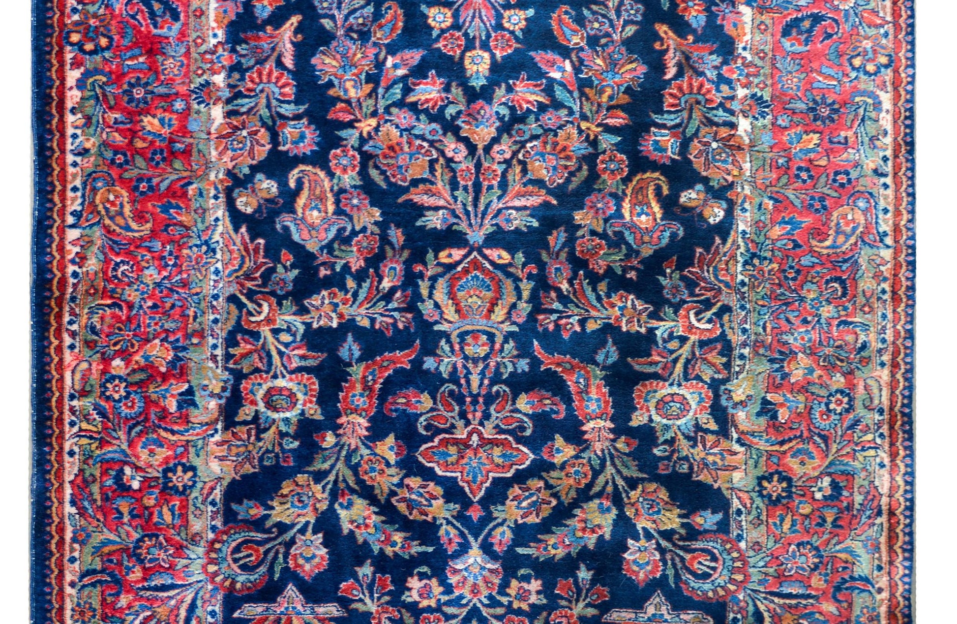 Early 20th Century Persian Kashan Rug For Sale