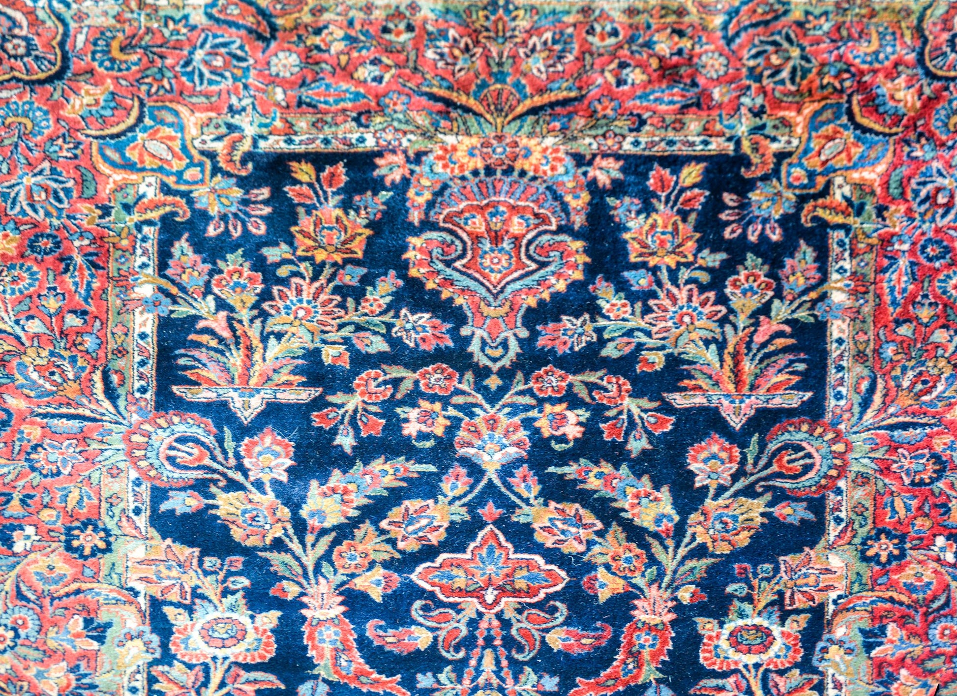Early 20th Century Persian Kashan Rug For Sale