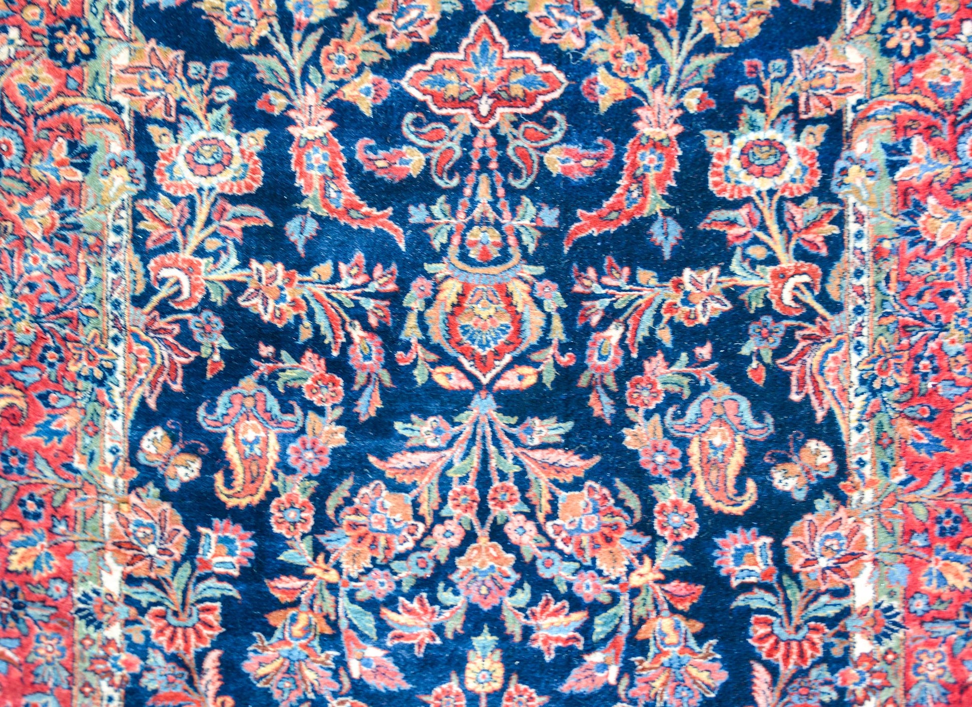 Early 20th Century Persian Kashan Rug For Sale