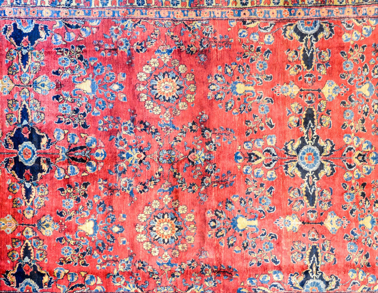 Amazing Early 20th Century Lilihan Rug For Sale