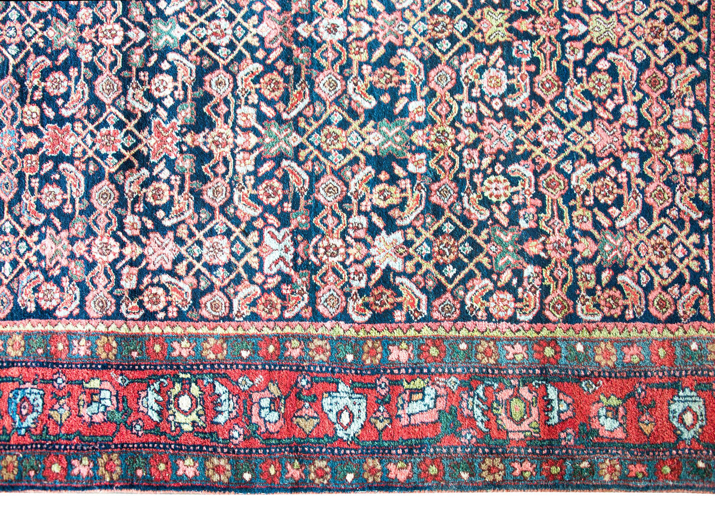 Early 20th Century Persian Bidjar Rug For Sale