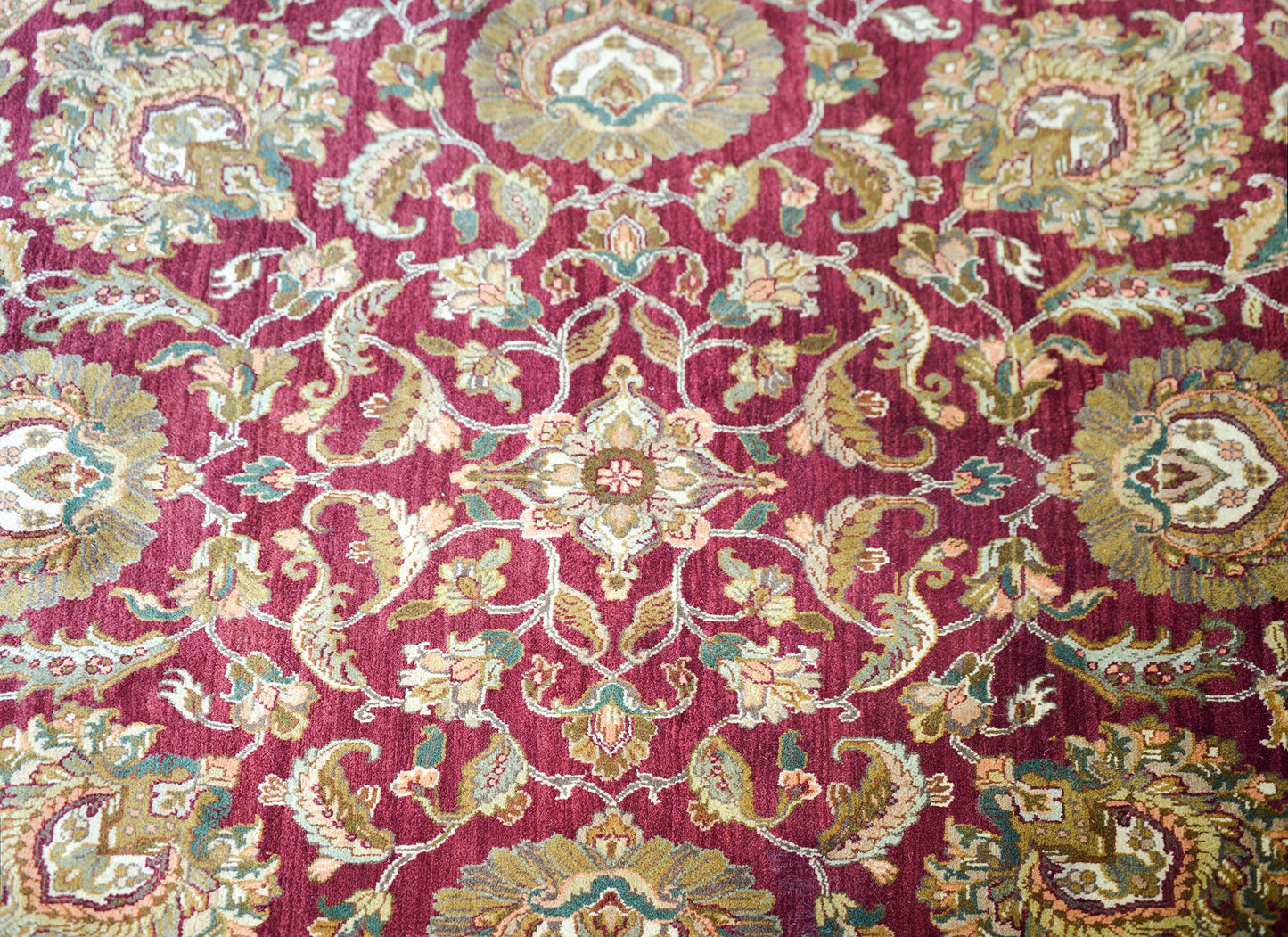 Indian Tabriz-Style Round Rug For Sale