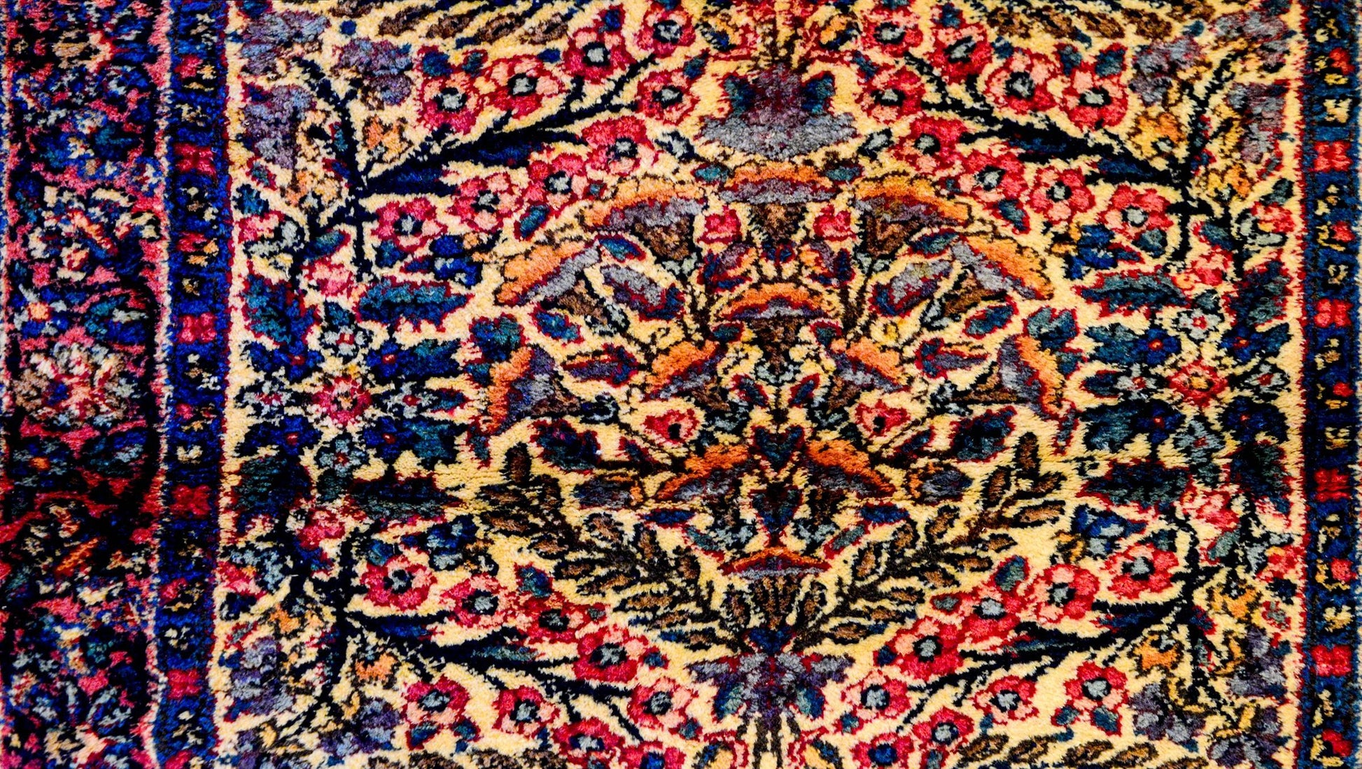 Wonderful Early 20th Century Kirman Rug For Sale