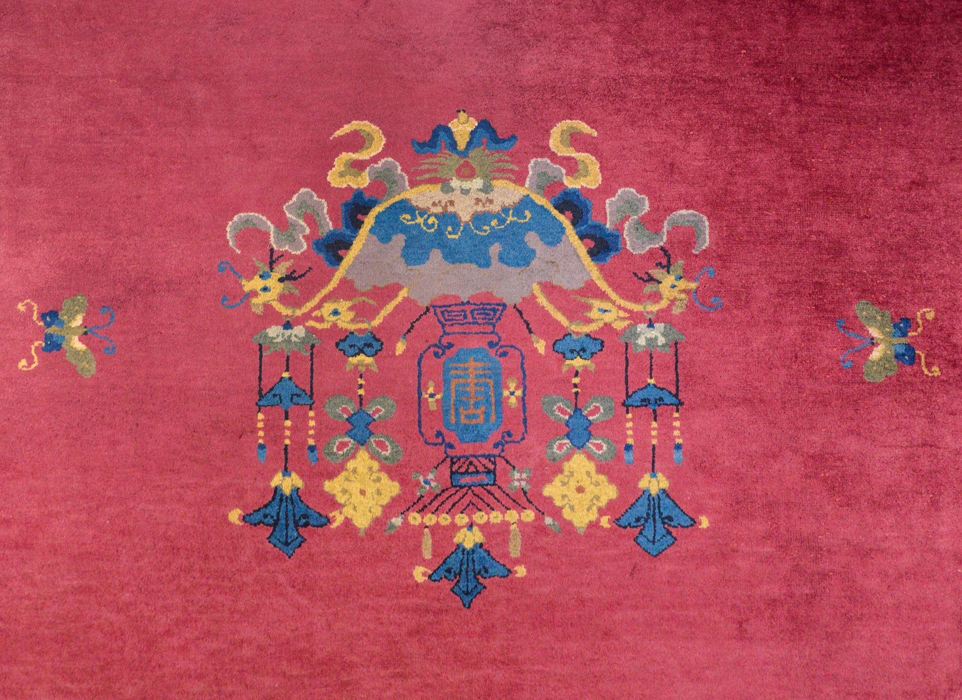 Beautiful Chinese Art Deco Rug For Sale