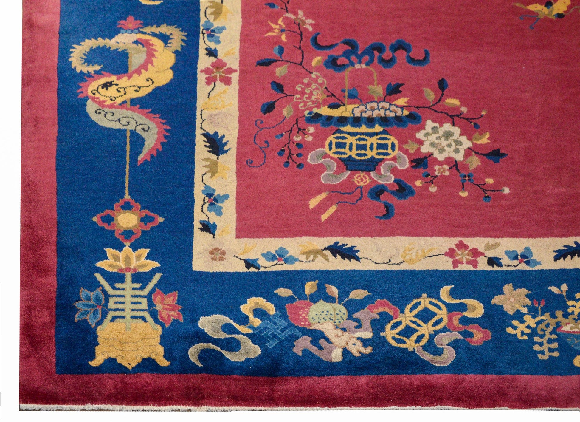 Beautiful Chinese Art Deco Rug For Sale