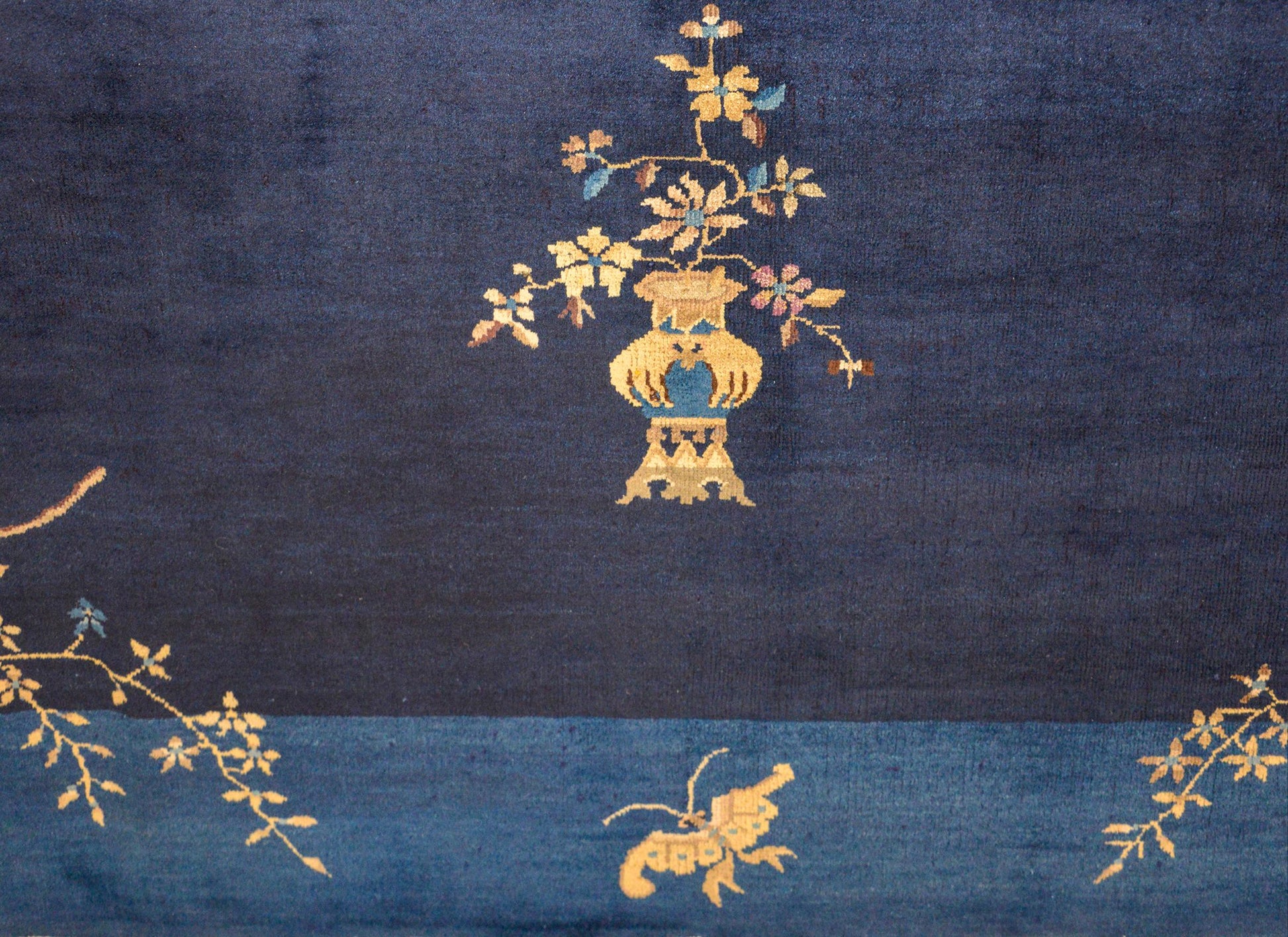 Outstanding Early 20th Century Chinese Art Deco Rug For Sale