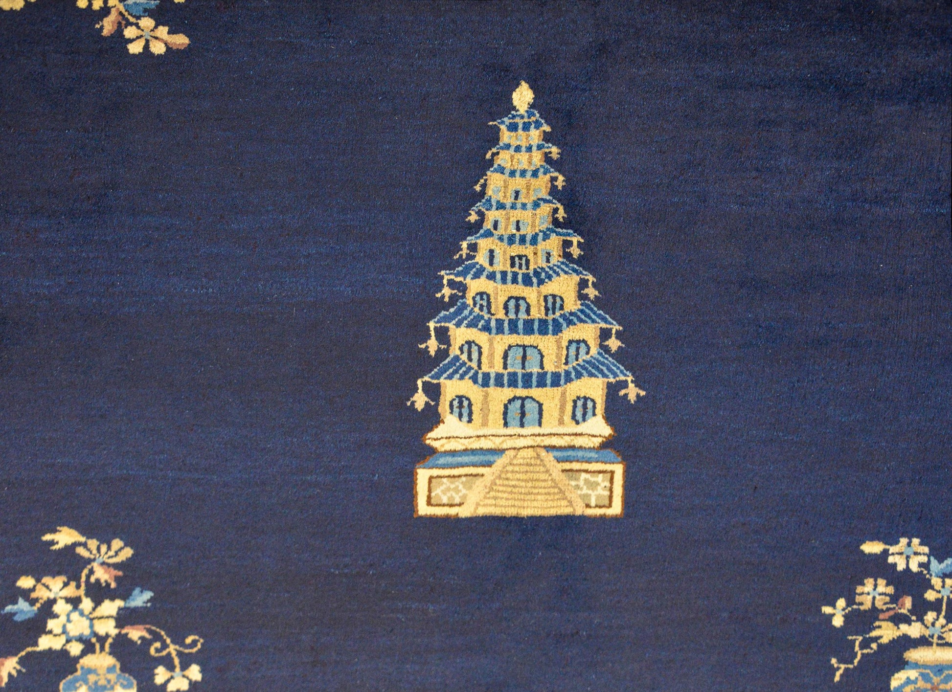 Outstanding Early 20th Century Chinese Art Deco Rug For Sale
