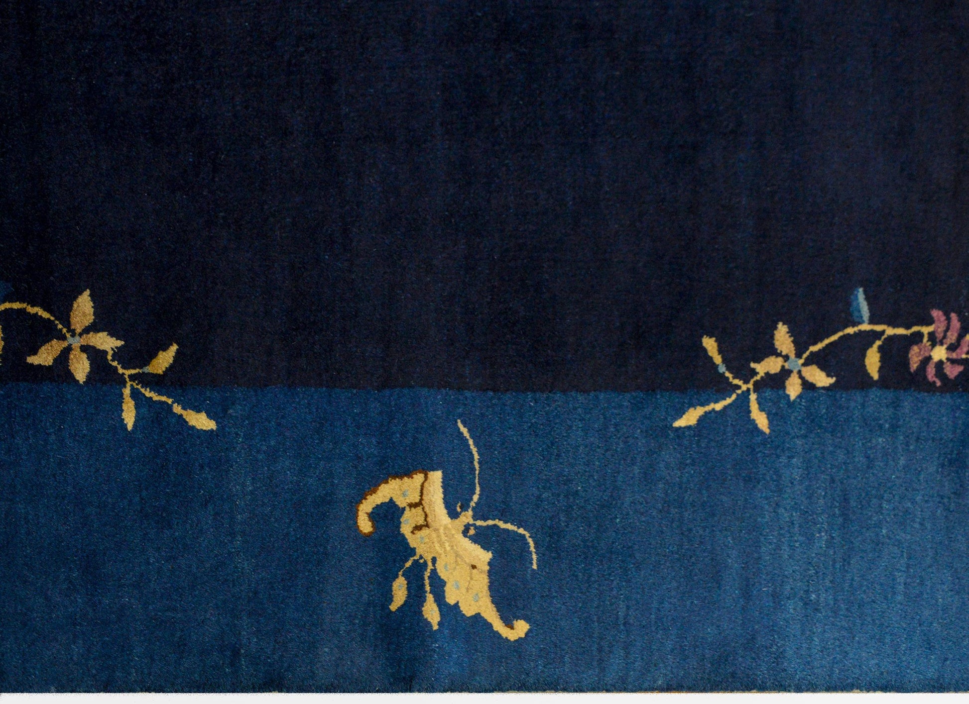 Outstanding Early 20th Century Chinese Art Deco Rug For Sale
