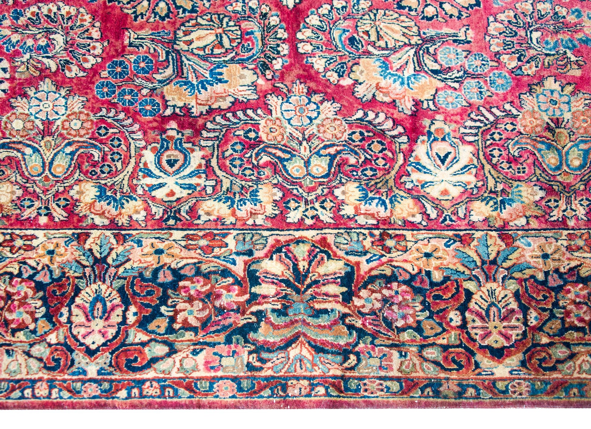 Early 20th Century Persian Sarouk Rug For Sale