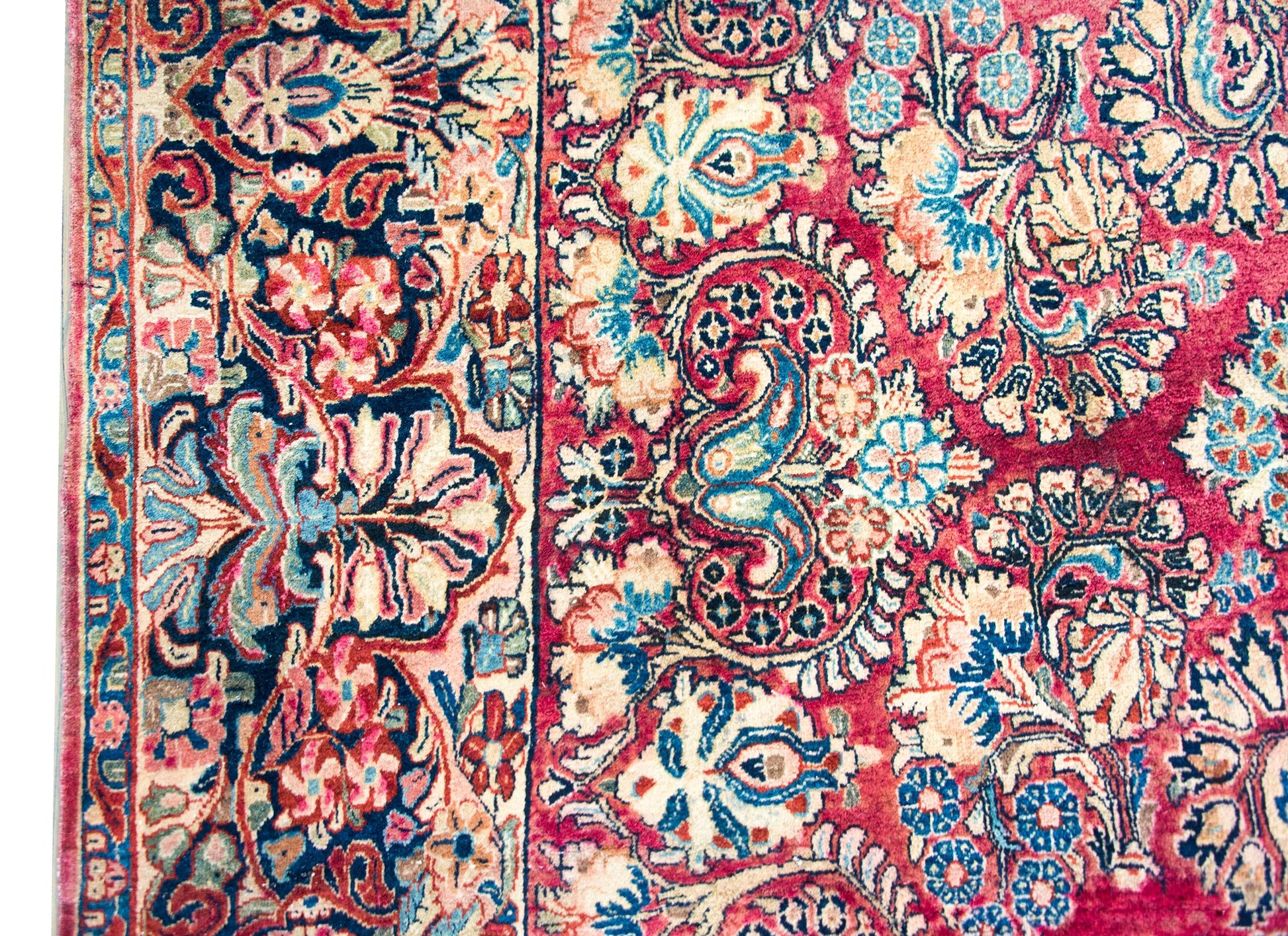 Early 20th Century Persian Sarouk Rug For Sale