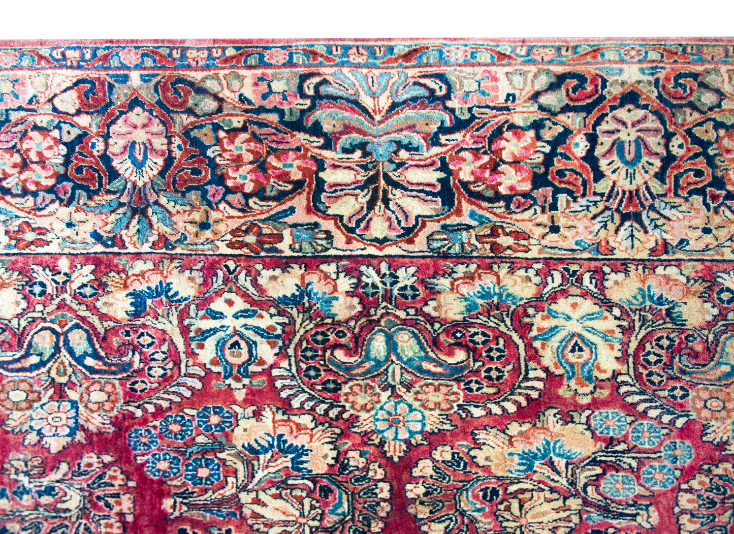 Early 20th Century Persian Sarouk Rug For Sale
