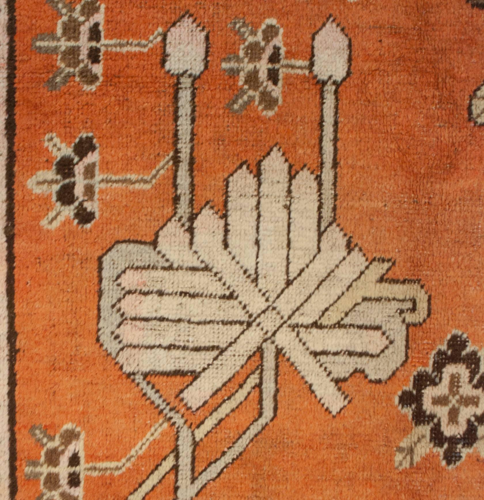 Early 20th Century Pictorial Khotan Rug For Sale