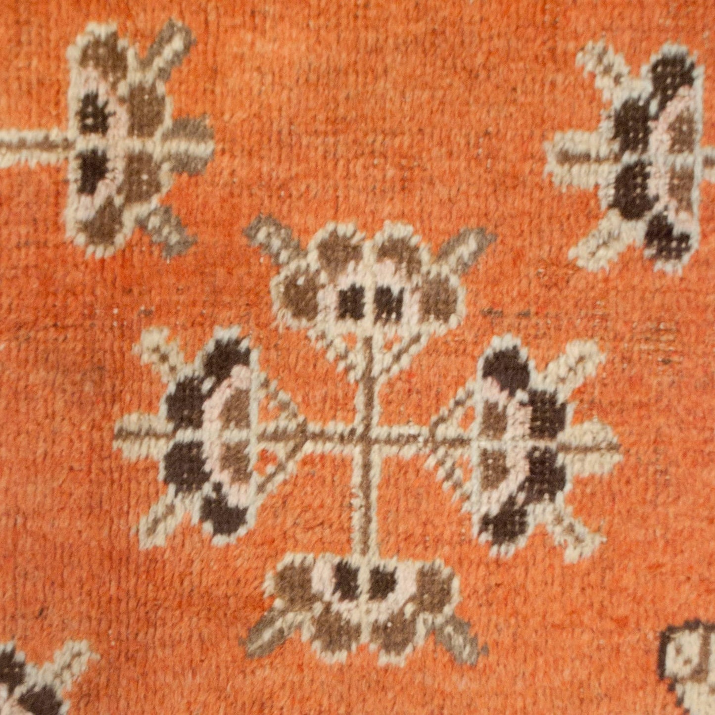 Early 20th Century Pictorial Khotan Rug For Sale