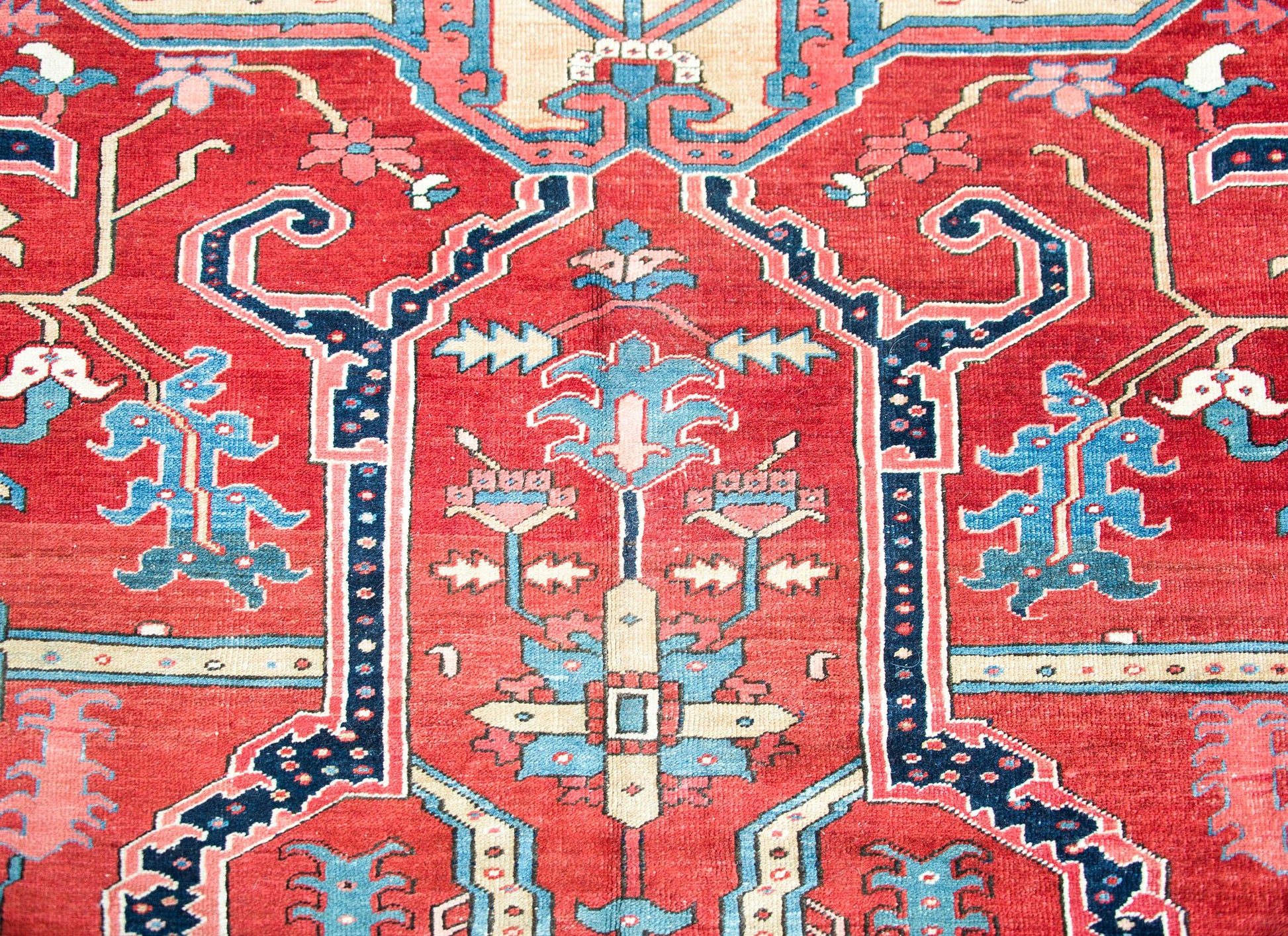 Late 19th Century Persian Serapi Rug For Sale