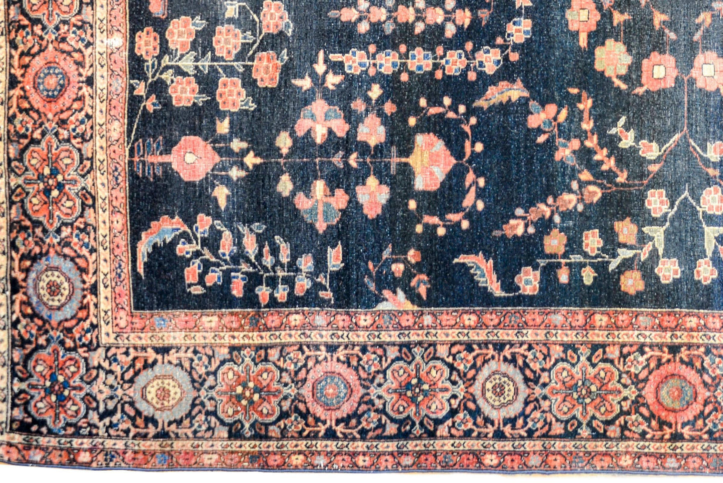 Exceptional Early 20th Century Sarouk Farahan Rug For Sale