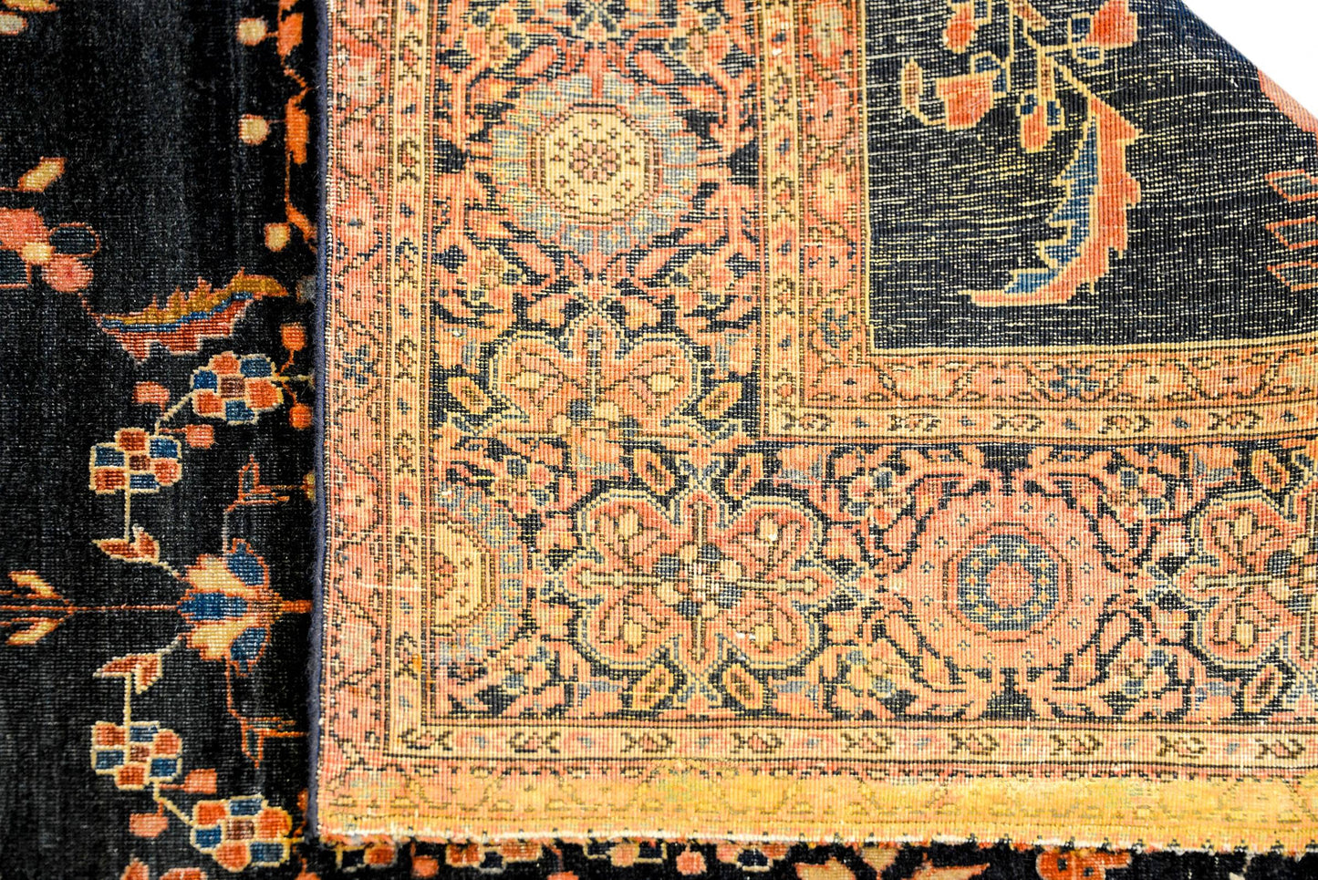 Exceptional Early 20th Century Sarouk Farahan Rug For Sale