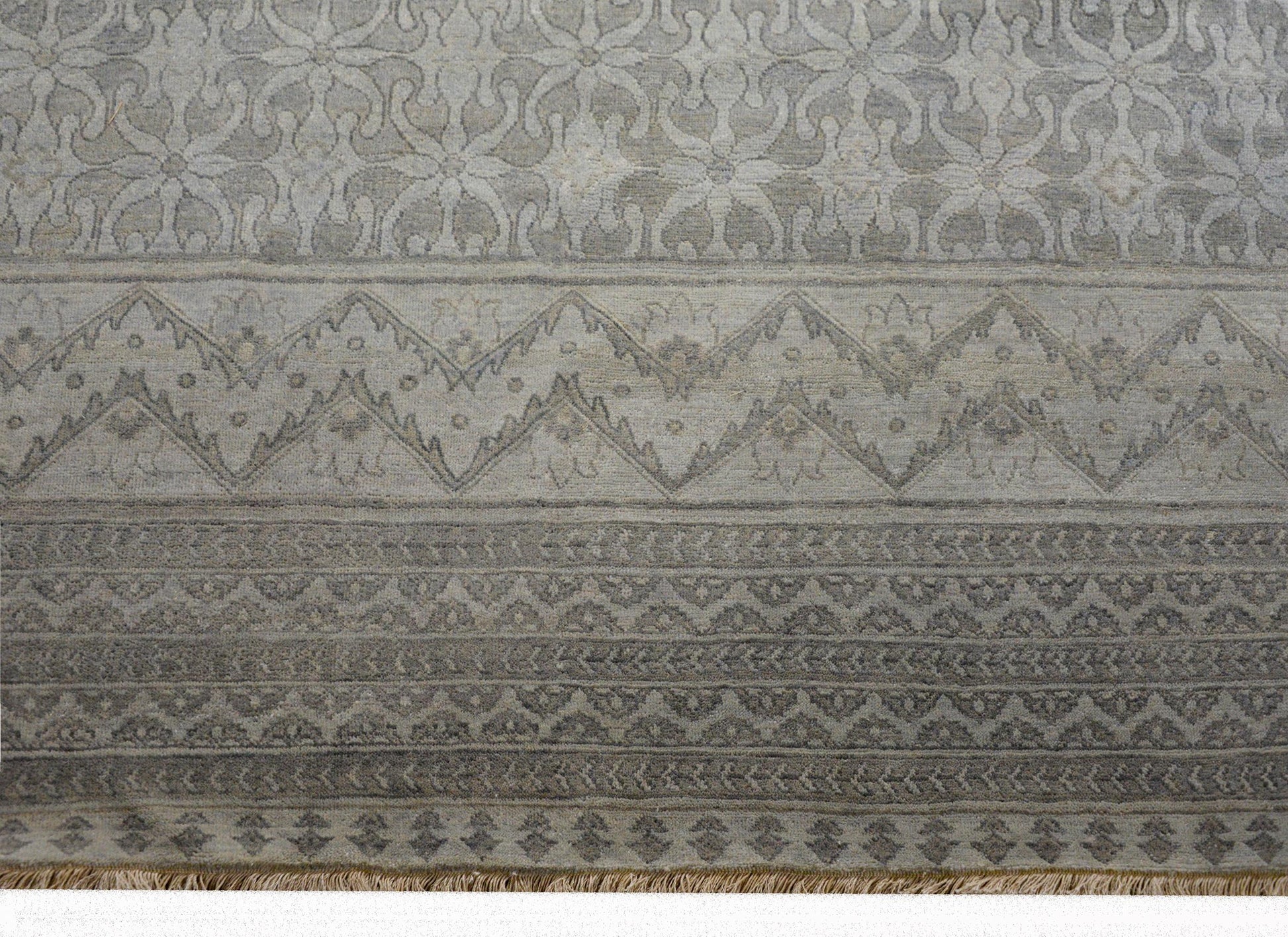 Serene Palatial Size Khanna Rug For Sale