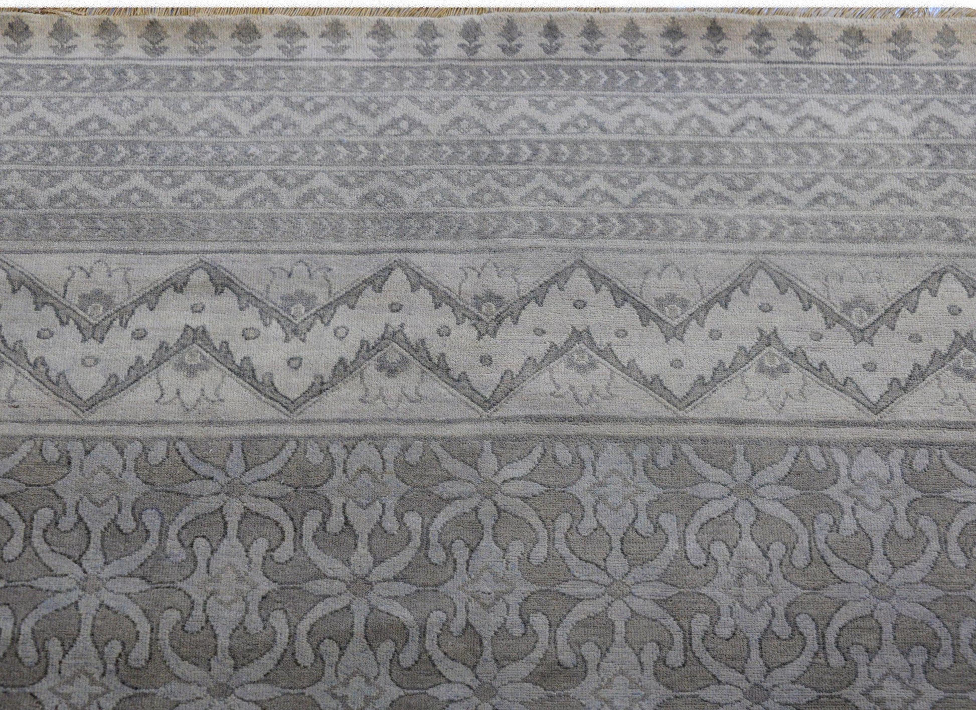Serene Palatial Size Khanna Rug For Sale