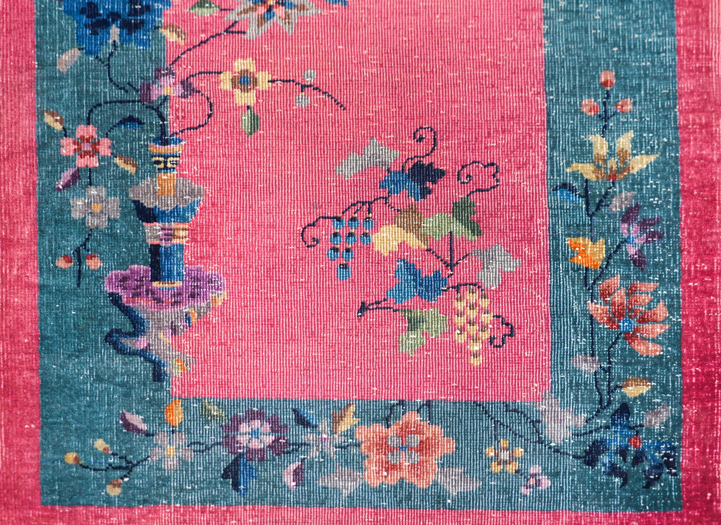 Early 20th Century Chinese Art Deco Rug For Sale
