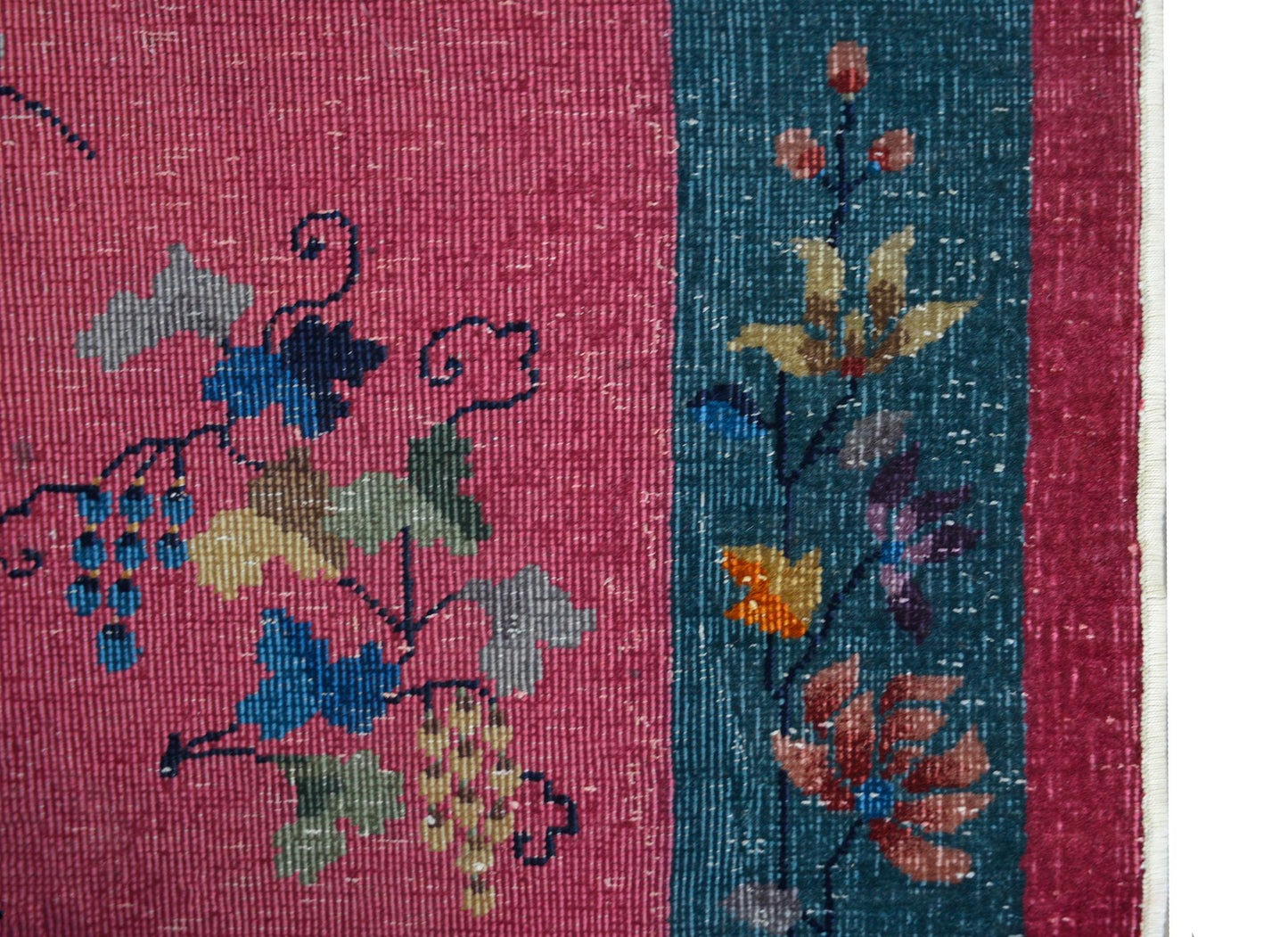 Early 20th Century Chinese Art Deco Rug For Sale