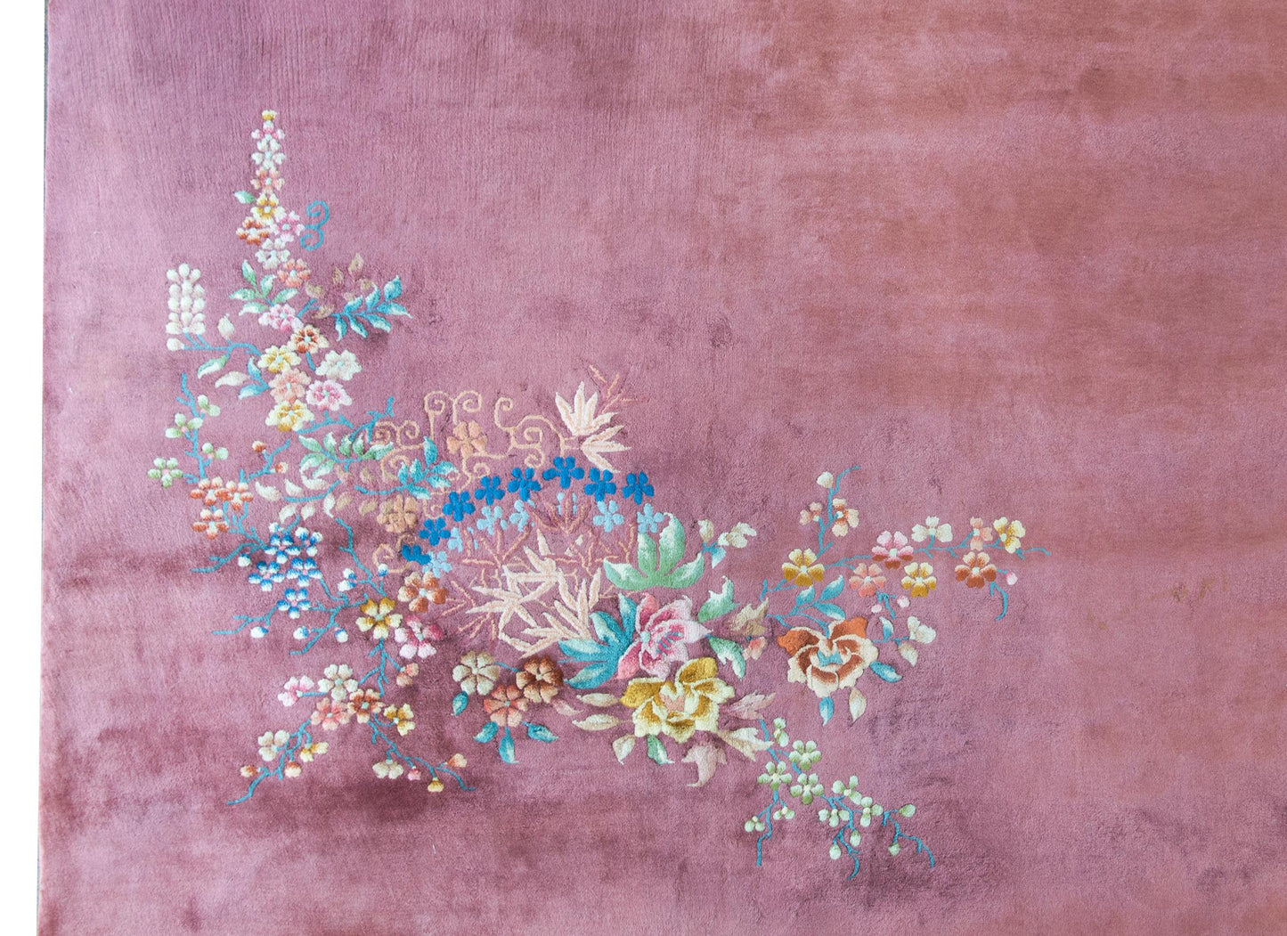 Early 20th Century Chinese Art Deco Rug For Sale