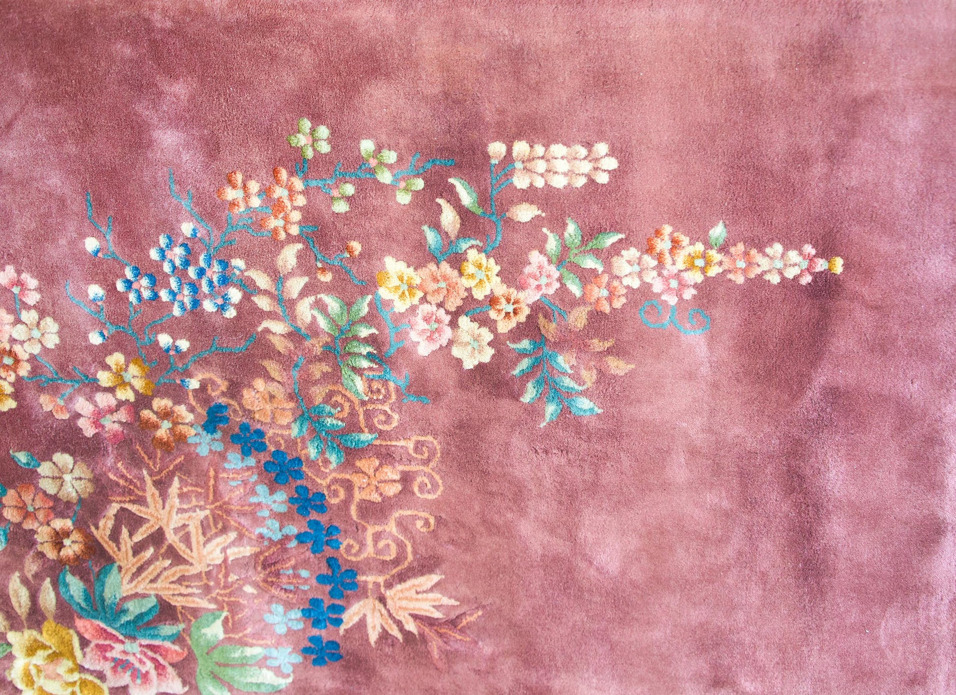 Early 20th Century Chinese Art Deco Rug For Sale
