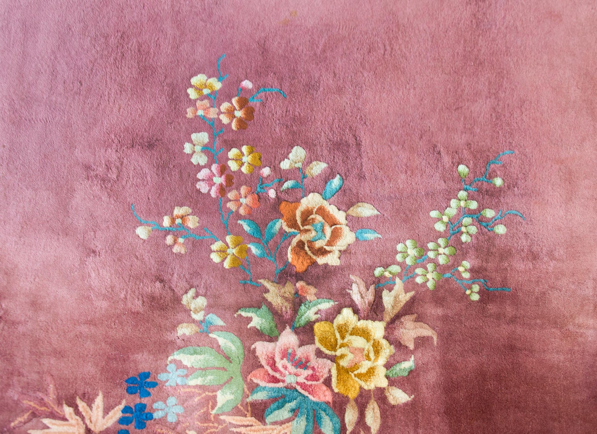 Early 20th Century Chinese Art Deco Rug For Sale
