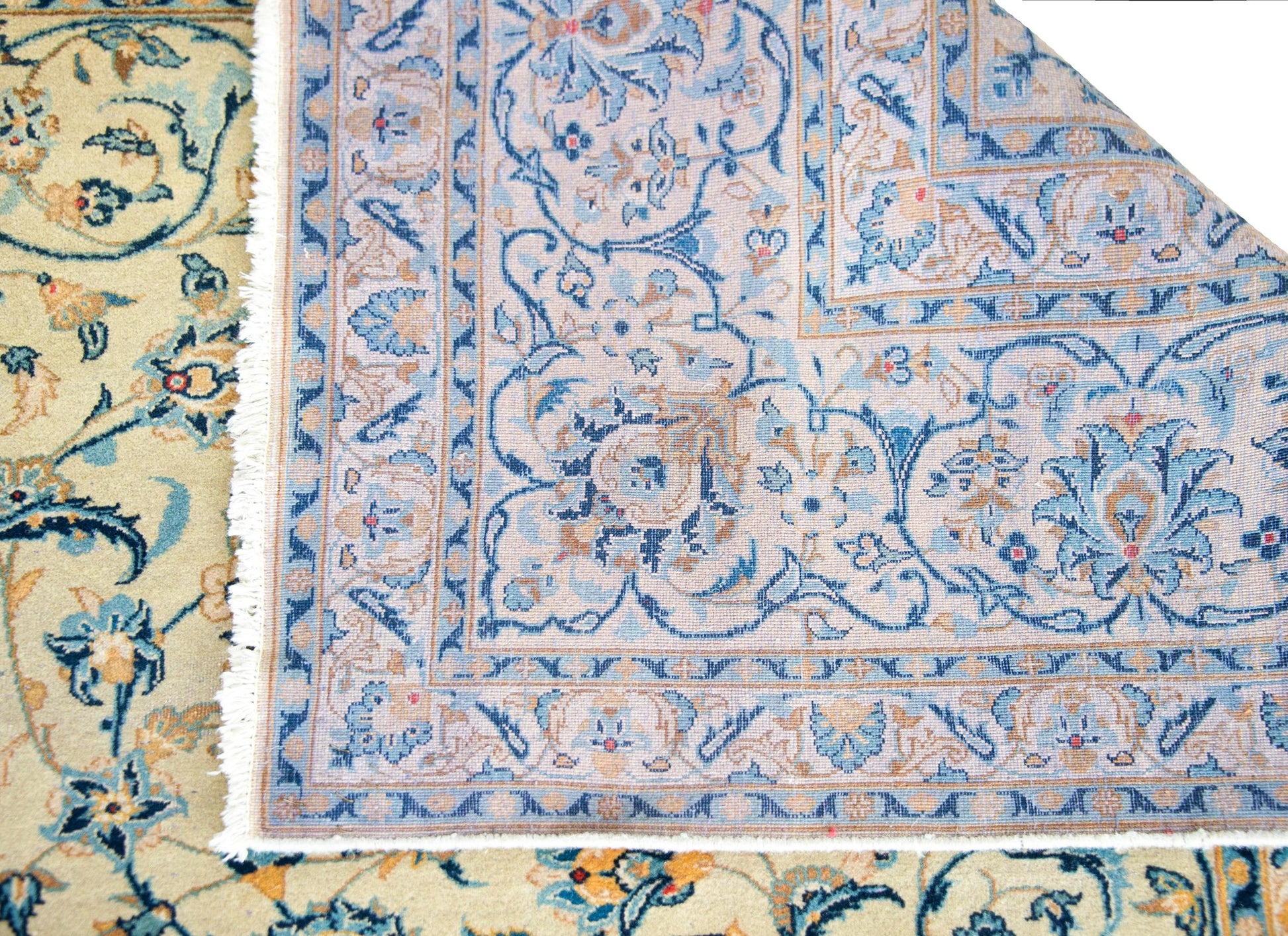Early 20th Century Persian Kashan Rug For Sale