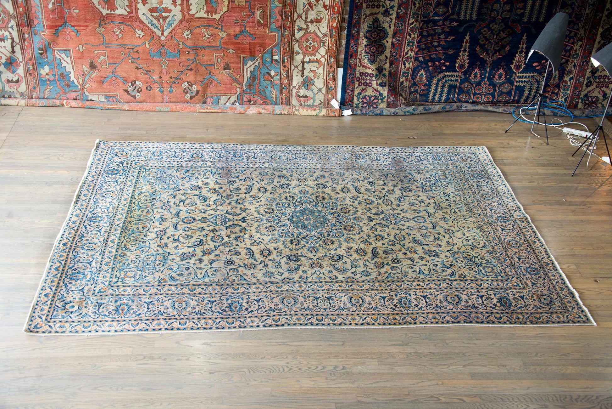 Early 20th Century Persian Kashan Rug For Sale