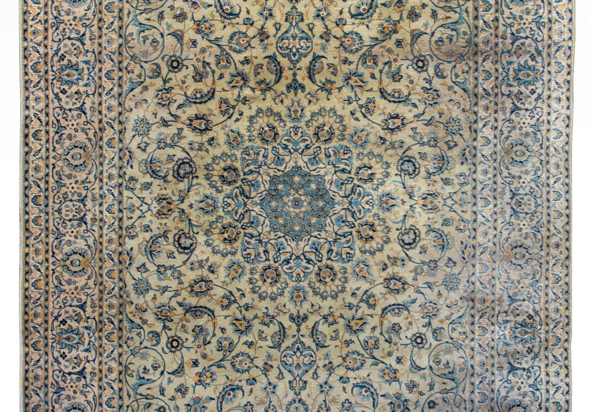 Early 20th Century Persian Kashan Rug For Sale