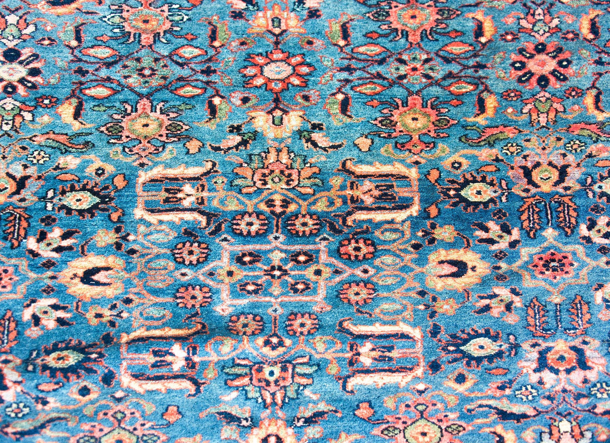 Early 20th Century Persian Bibikibad Rug For Sale