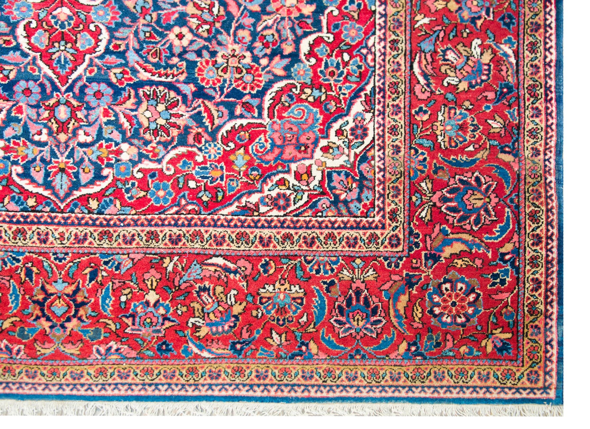 Early 20th Century Persian Kashan Rug For Sale