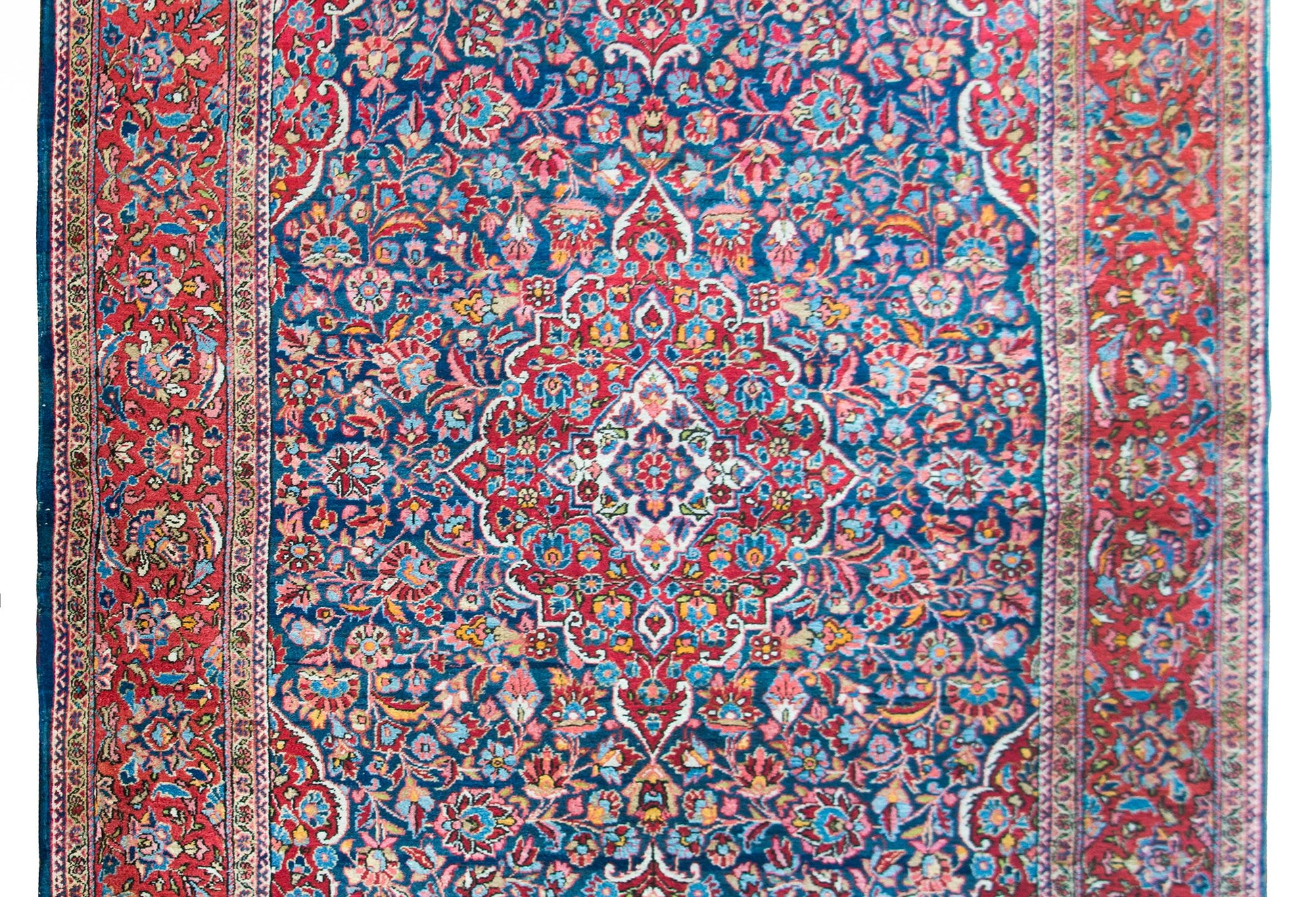 Early 20th Century Persian Kashan Rug For Sale