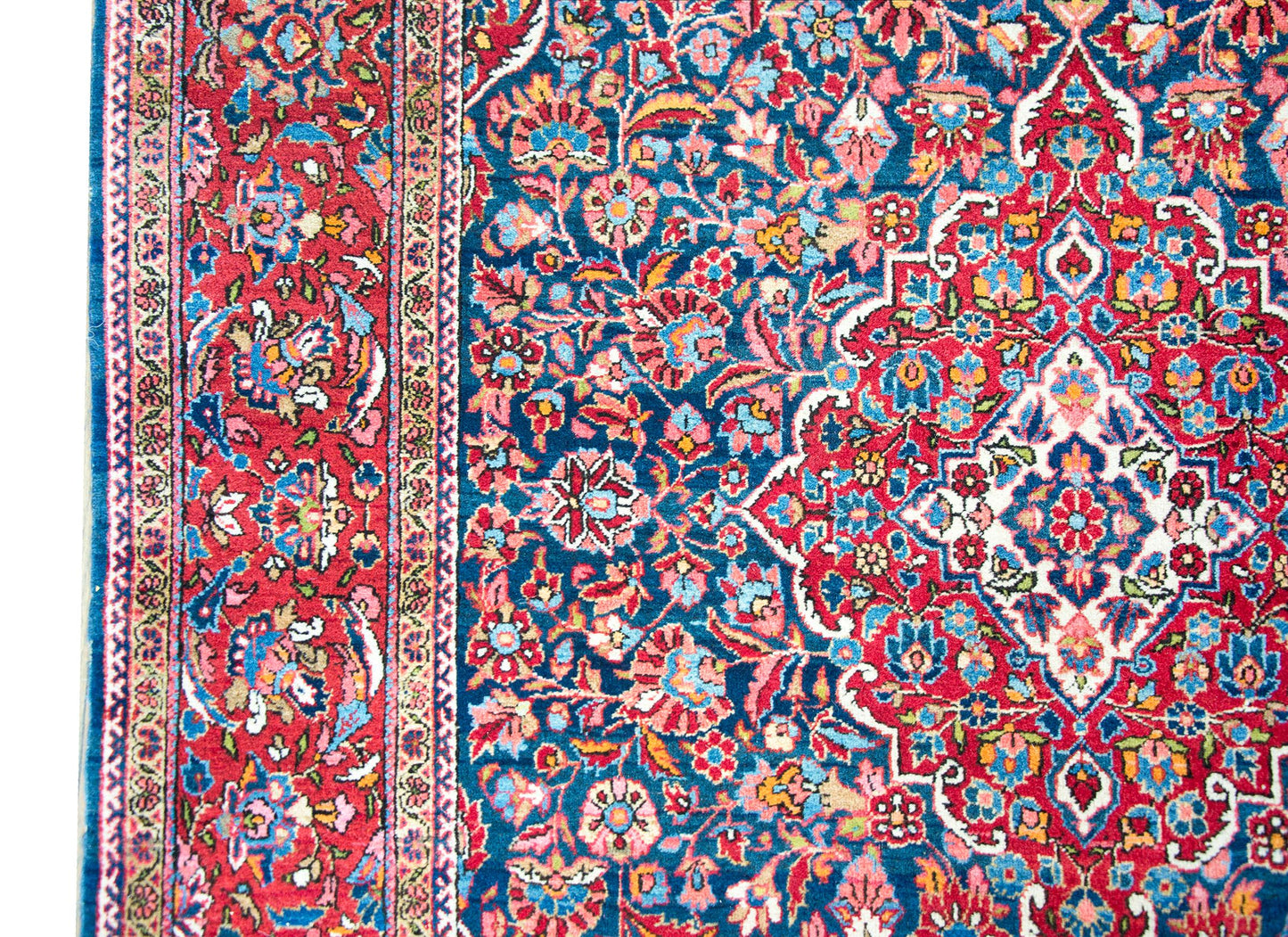 Early 20th Century Persian Kashan Rug For Sale