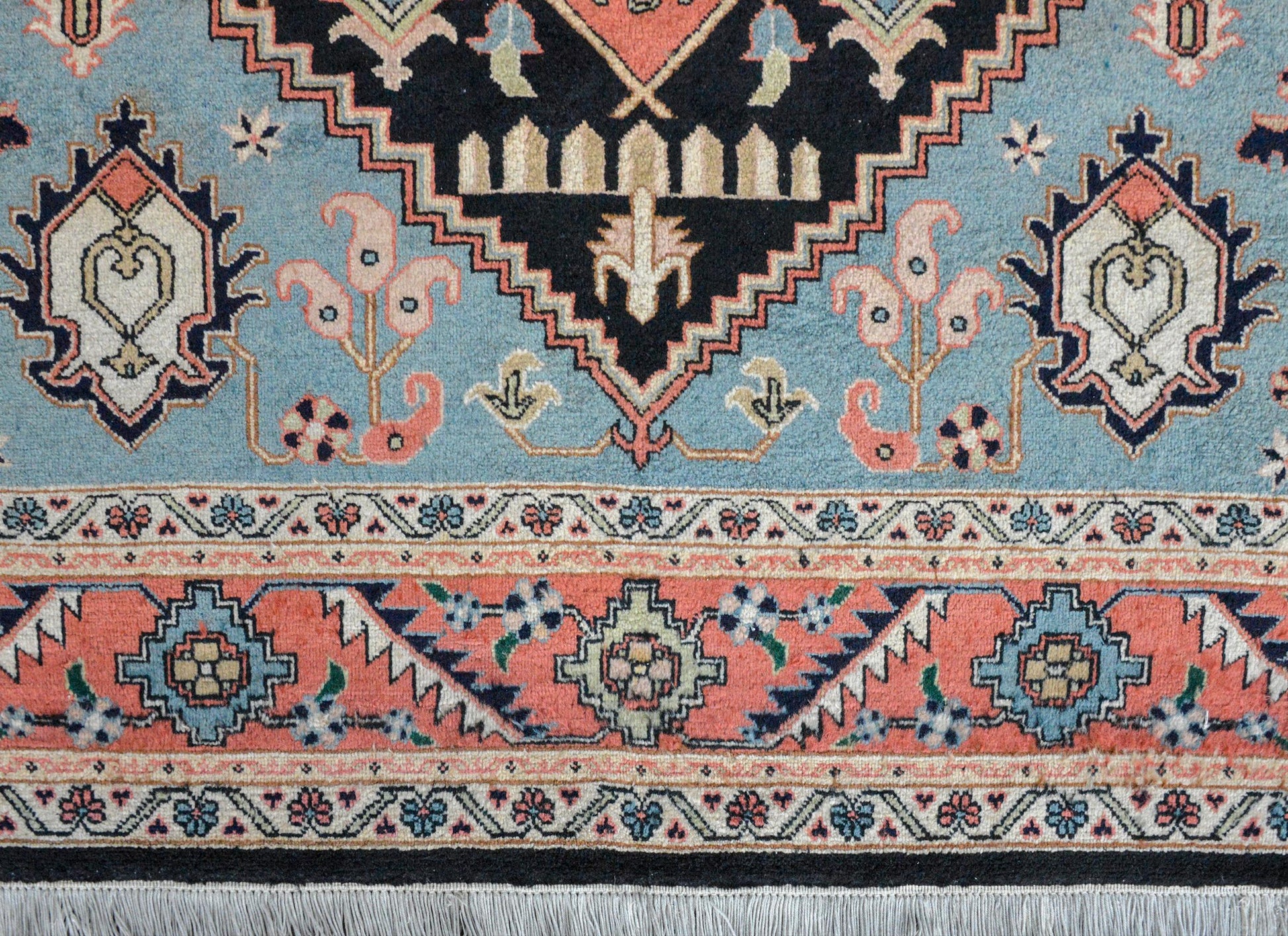 Vintage Persian Heriz Rug For Sale