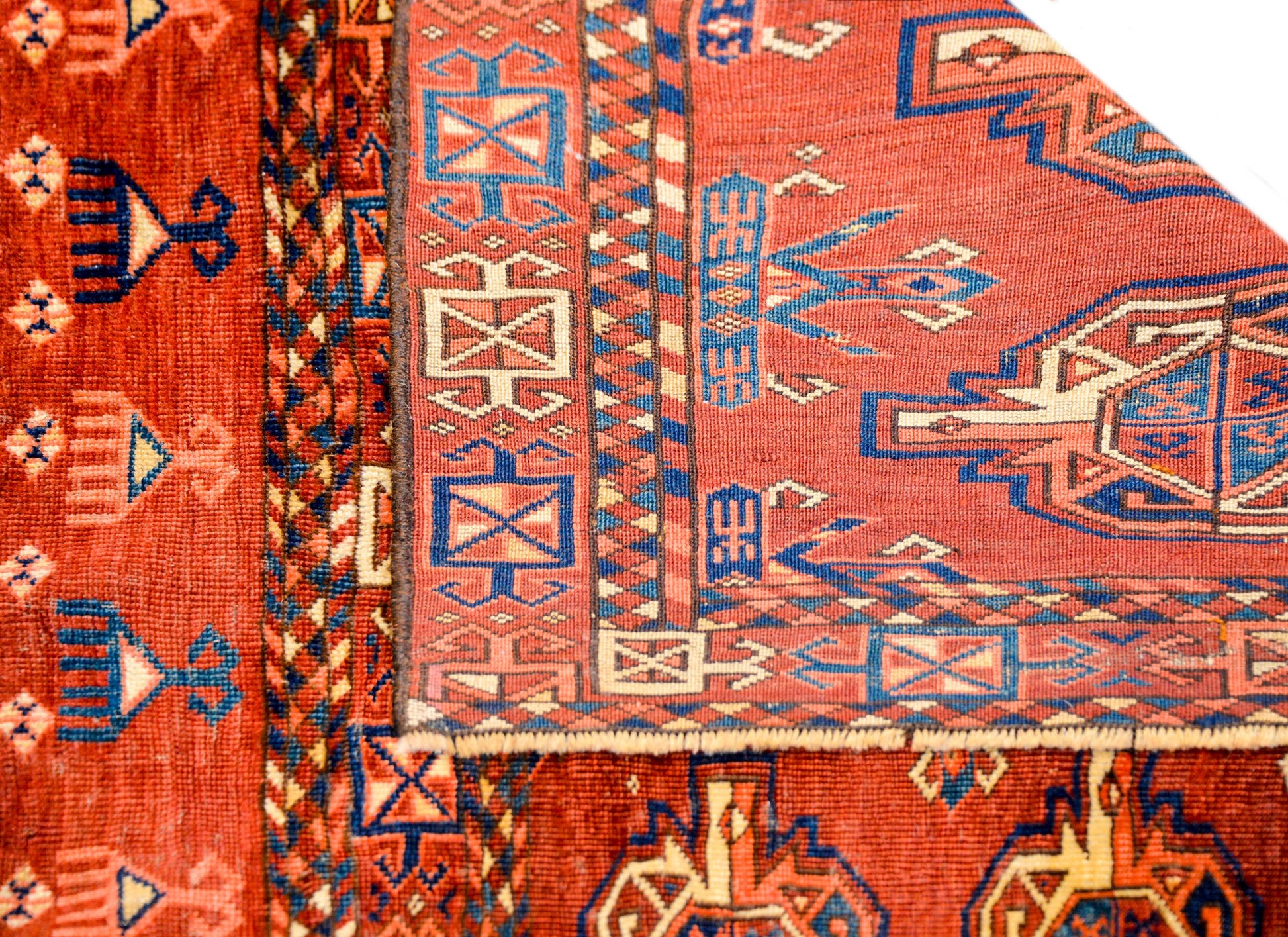 Early 20th Century Teke Bag Face Rug For Sale