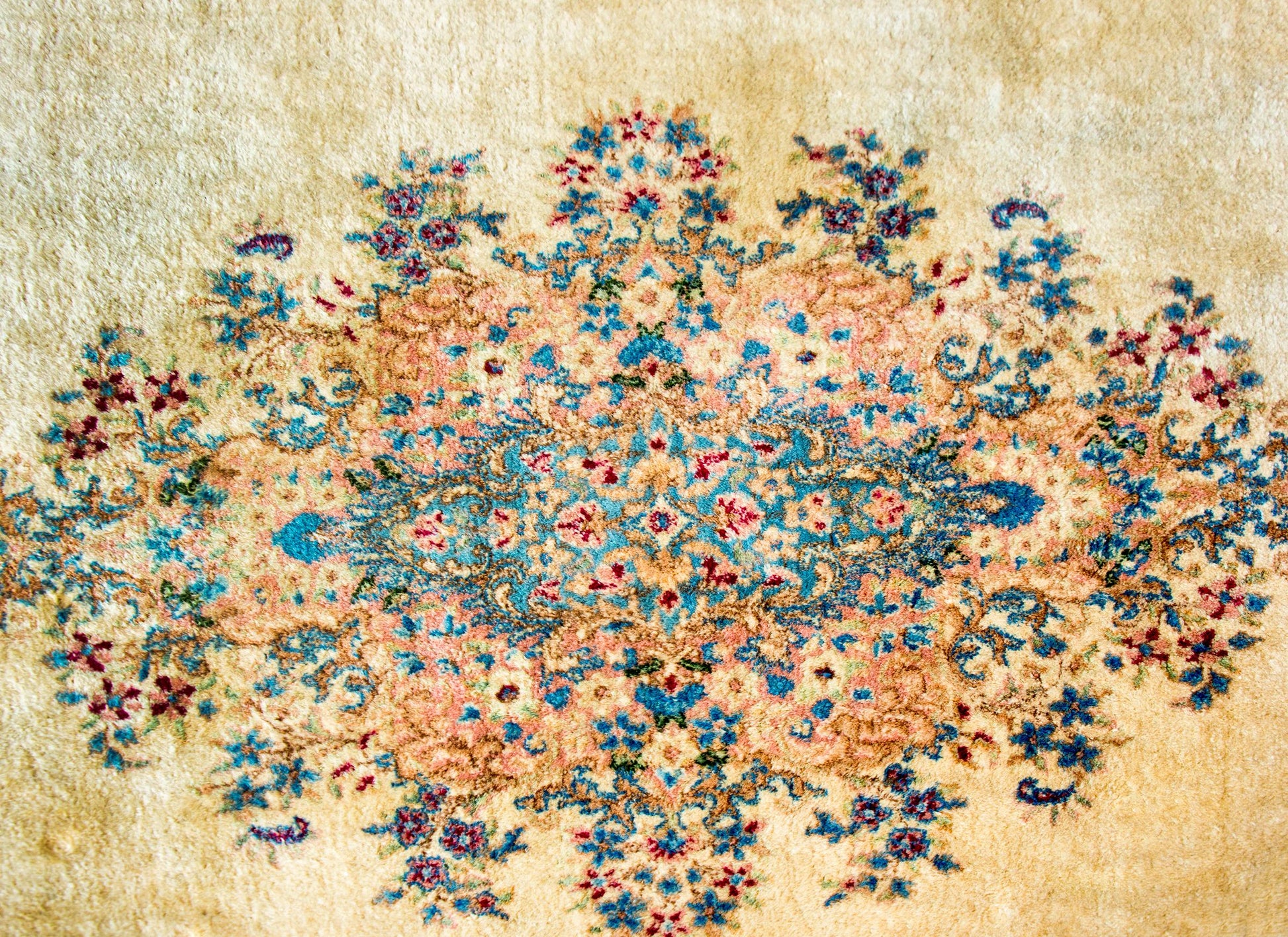 Early 20th Century Persian Kirman Rug For Sale