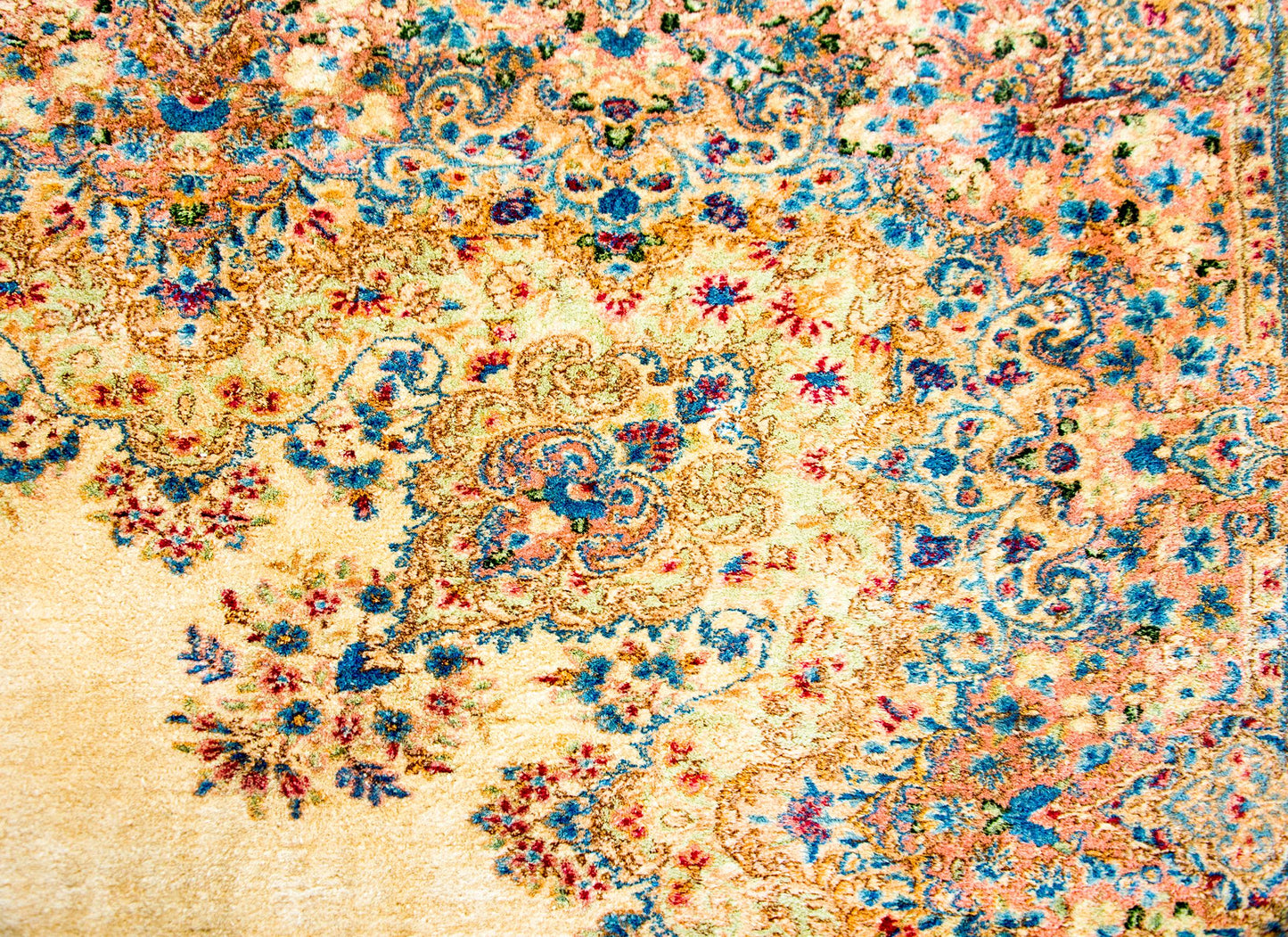 Early 20th Century Persian Kirman Rug For Sale