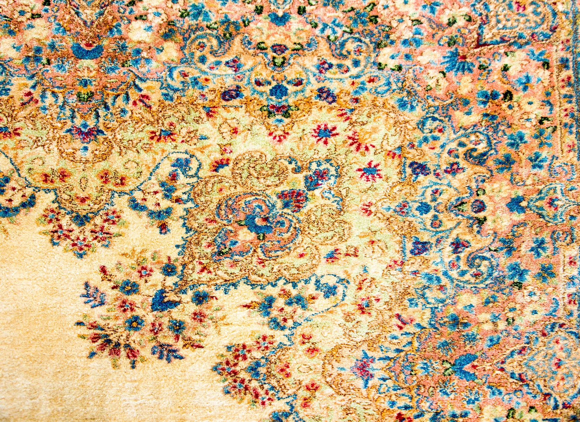 Early 20th Century Persian Kirman Rug For Sale